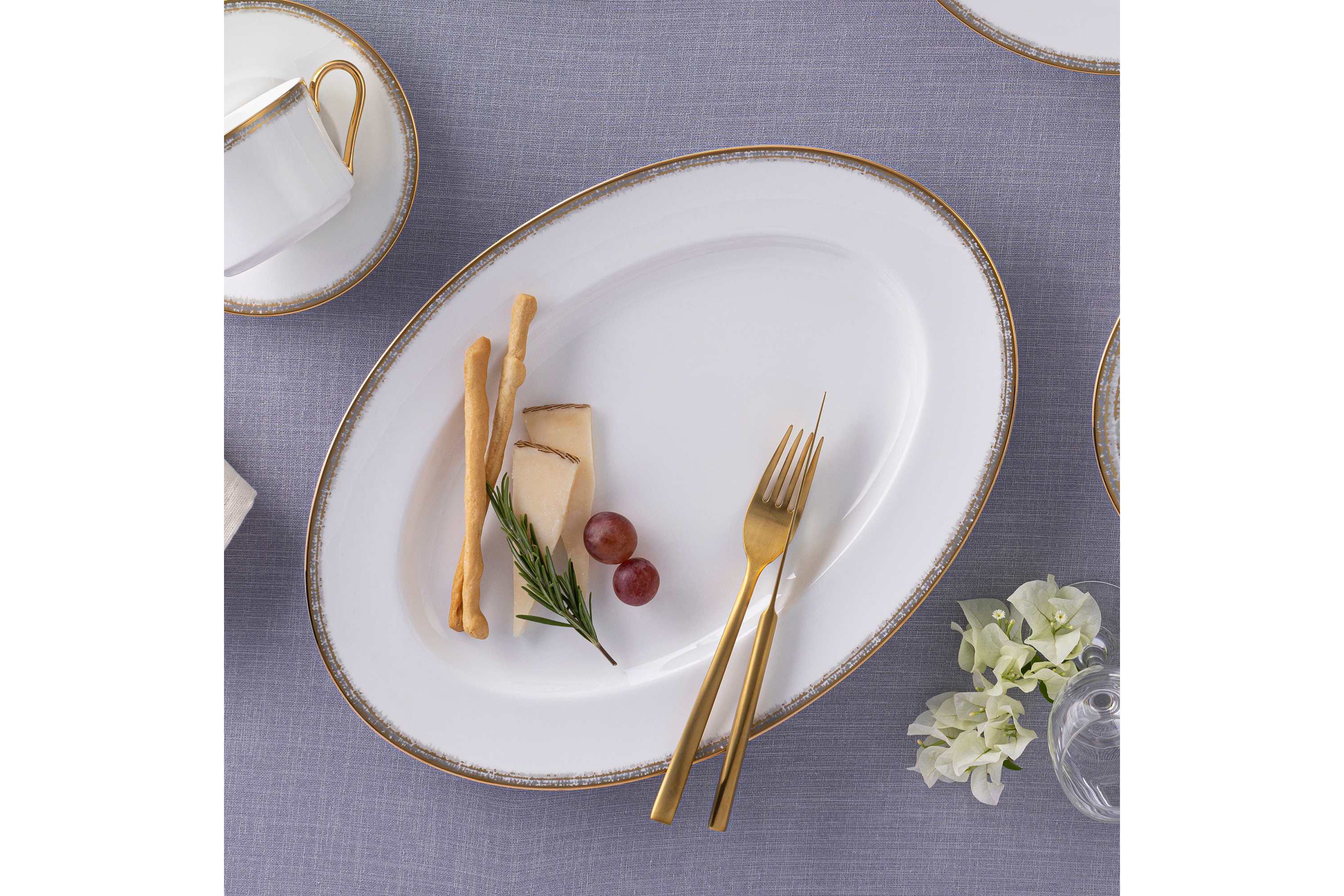 Haku Oval Platter, 14"