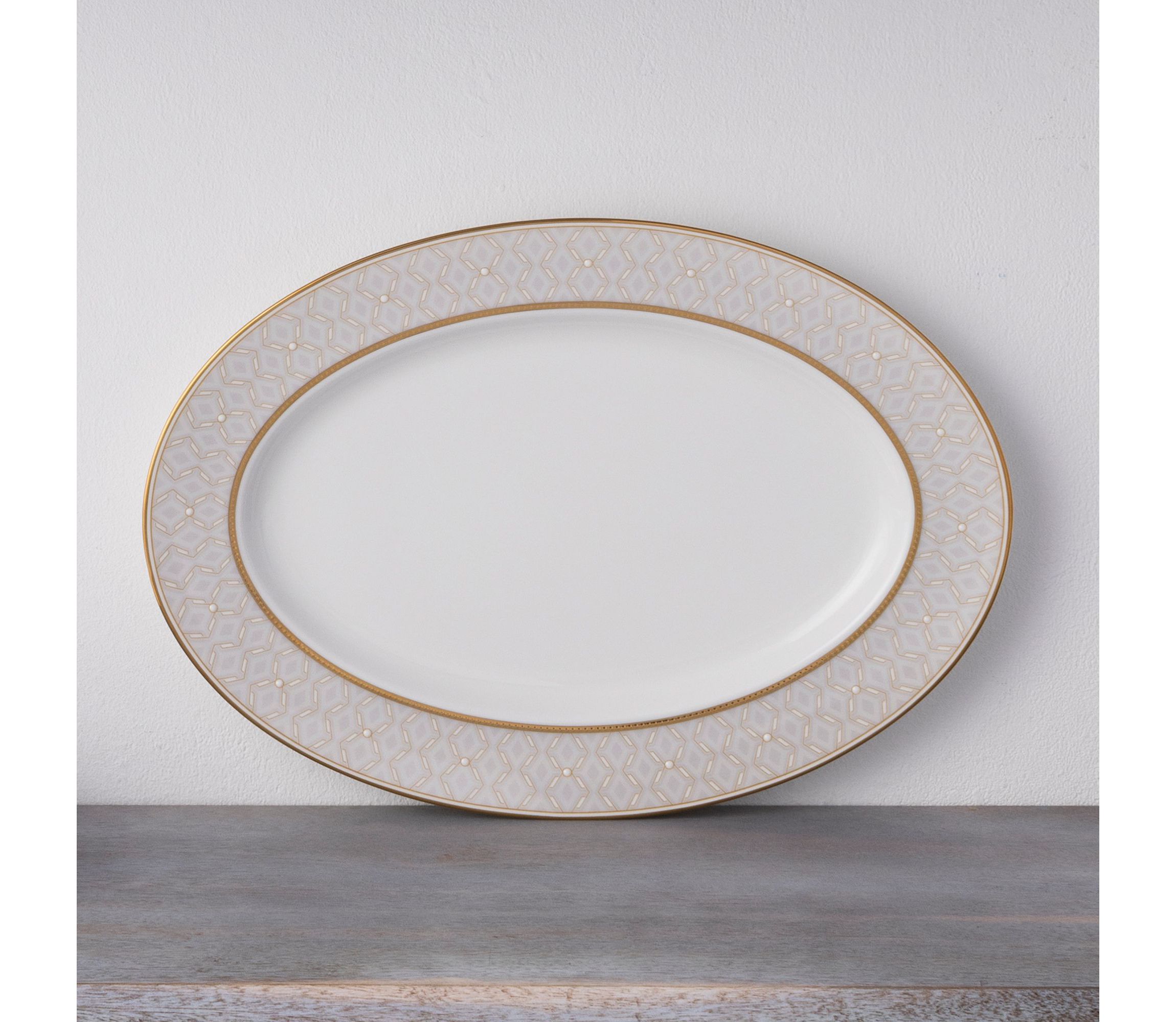 Noble Pearl Oval Platter, 14"