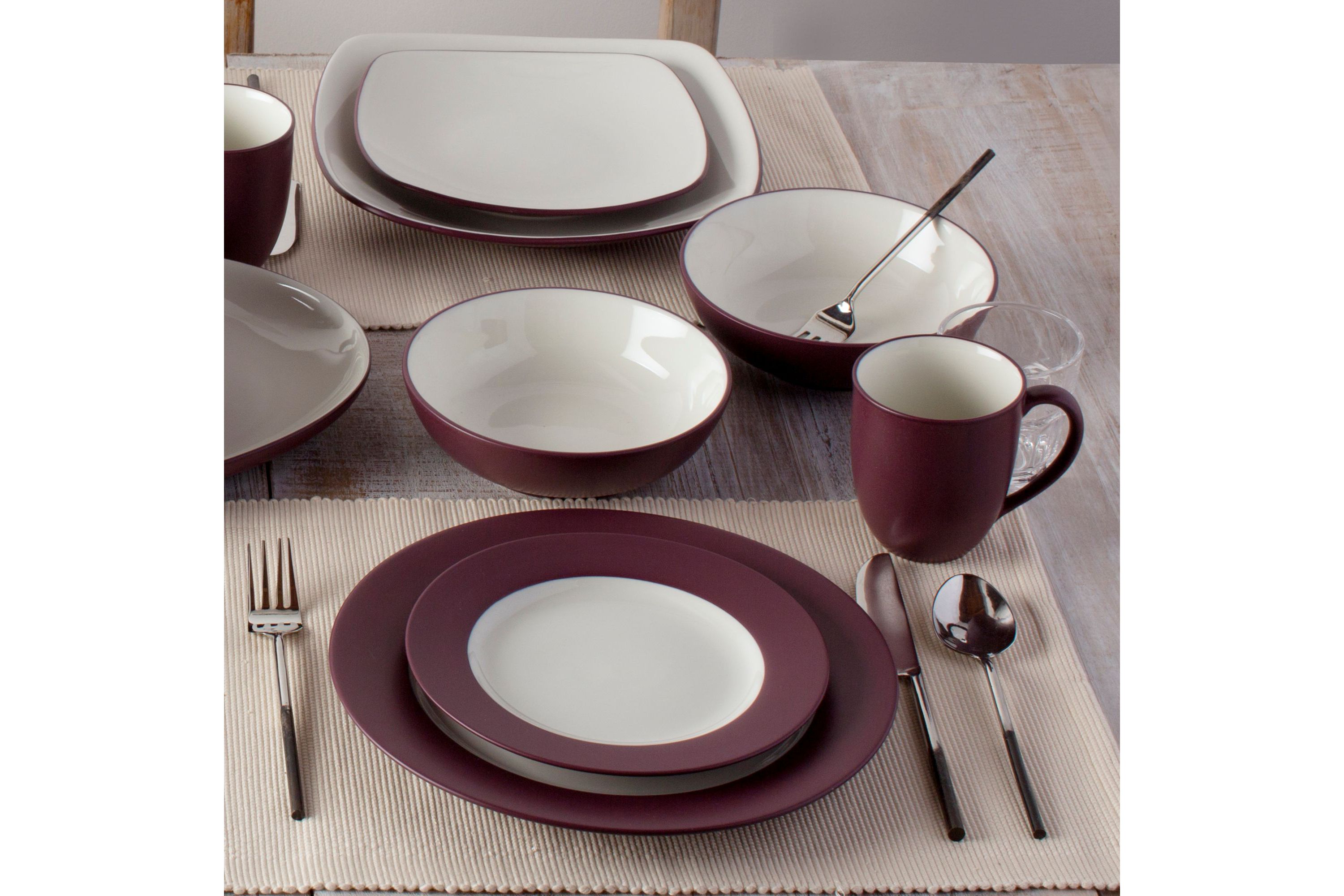 Colorwave 4-Piece Rim Place Setting, Service for 1