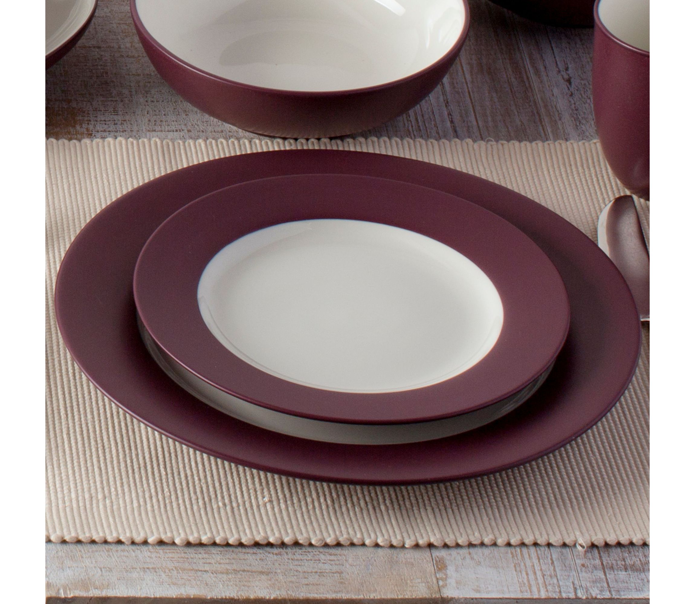 Colorwave 4-Piece Rim Place Setting, Service for 1