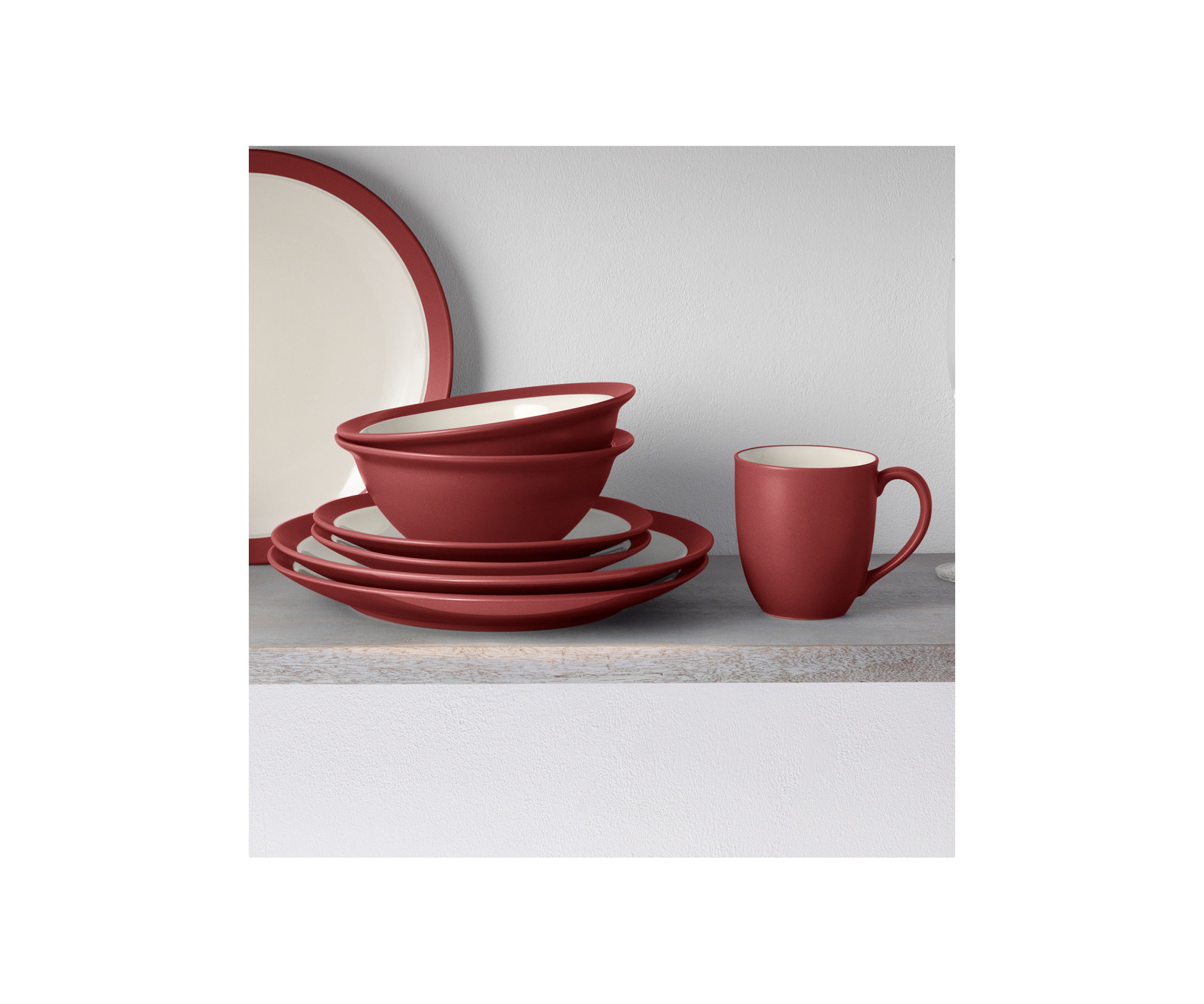 Colorwave Raspberry Curve 16 Piece Dinnerware Set