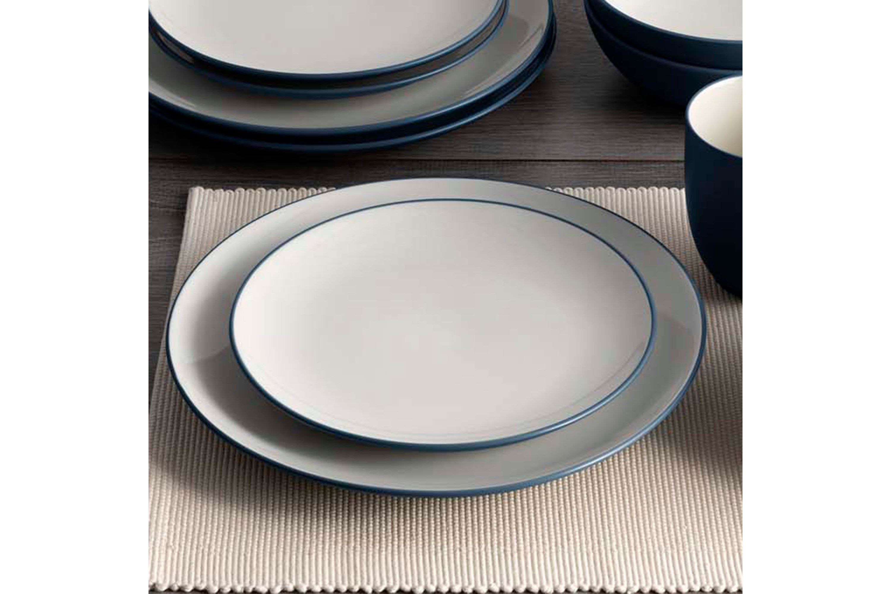 Colorwave 24-Piece Dinnerware Set, Service for 4