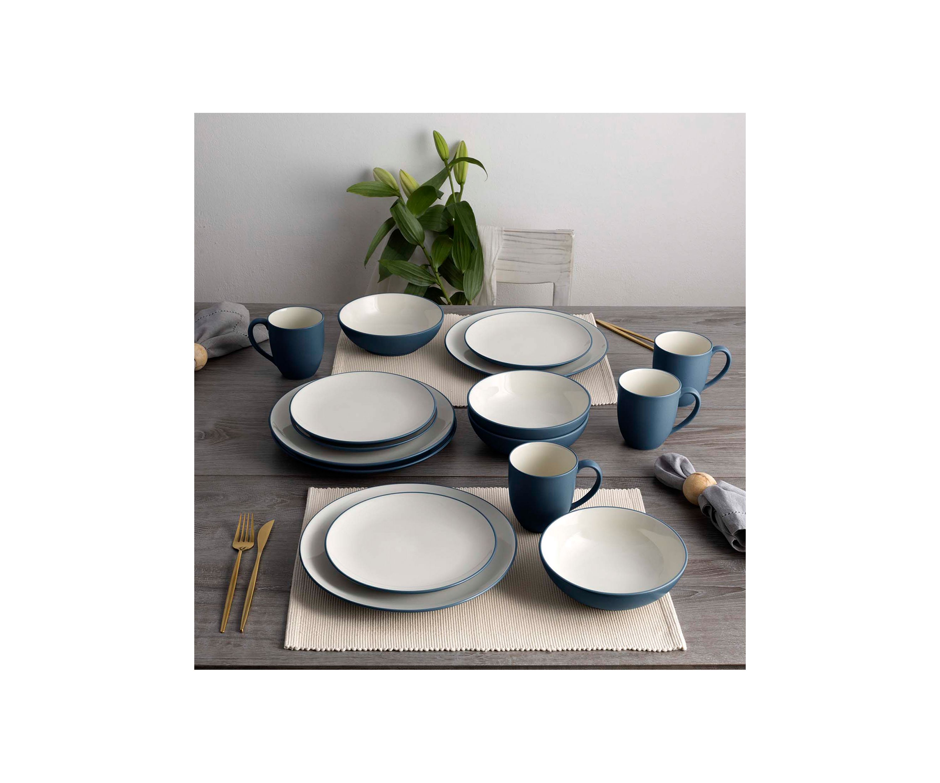 Colorwave Blue Coupe 16 Piece Dinnerware Set