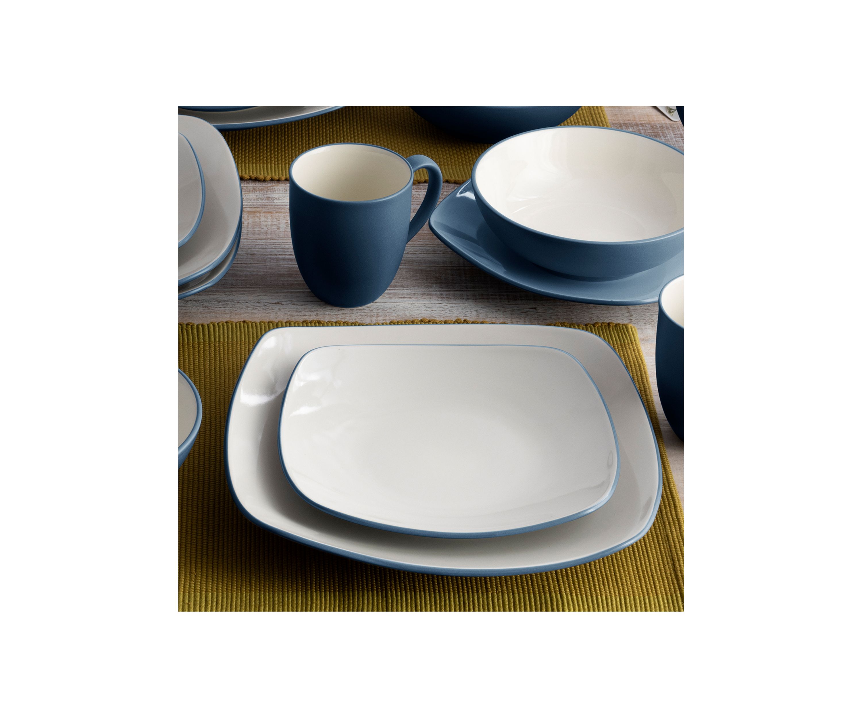 Colorwave Blue Square 16 Piece Dinnerware Set