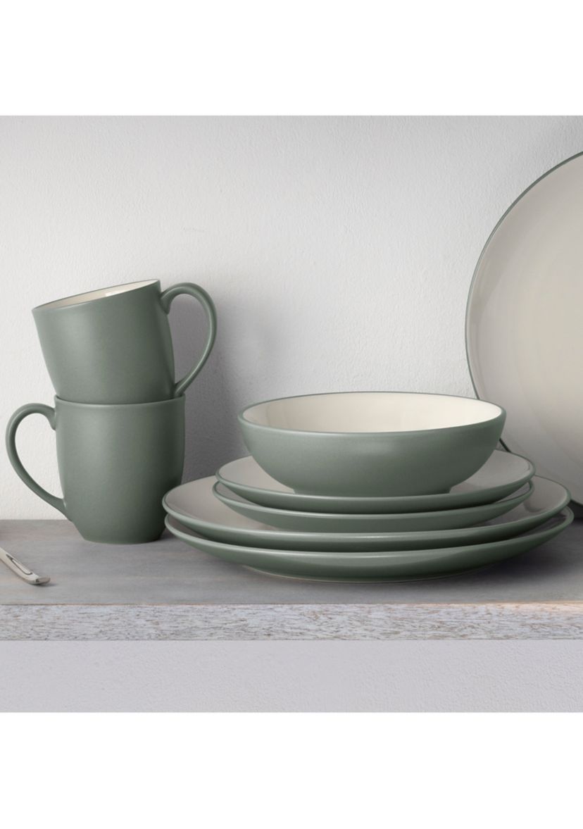 Colorwave Green Coupe 16 Piece Dinnerware Set