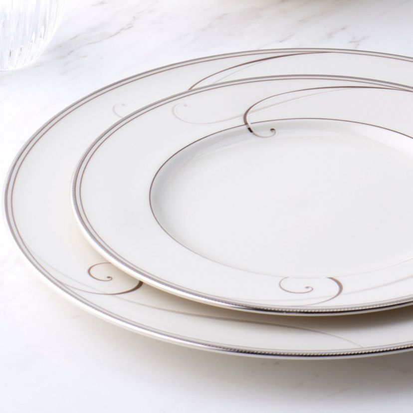 Platinum Wave 5-Piece Round Place Setting