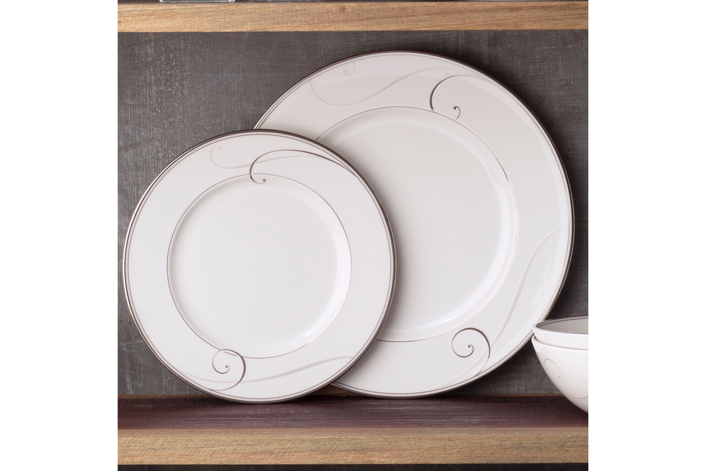 Platinum Wave 5-Piece Round Place Setting
