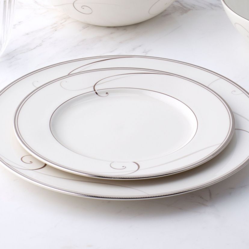 Platinum Wave 5-Piece Round Place Setting
