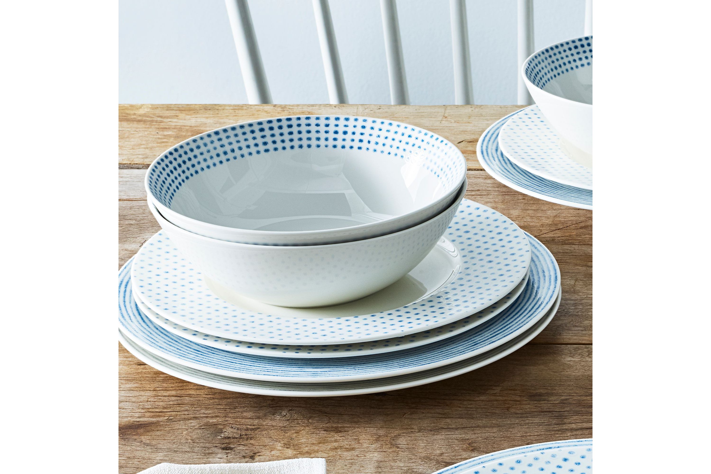 Hammock 12-Piece Rim Dinnerware Set, Service for 4