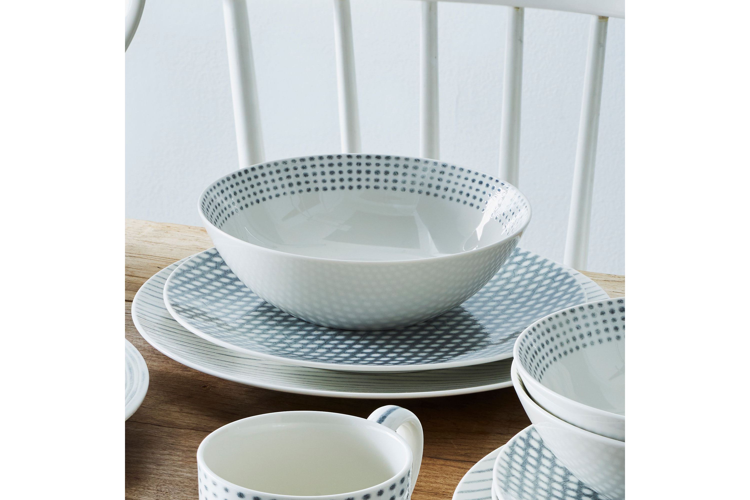 Hammock 12-Piece Coupe Dinnerware Set, Service for 4