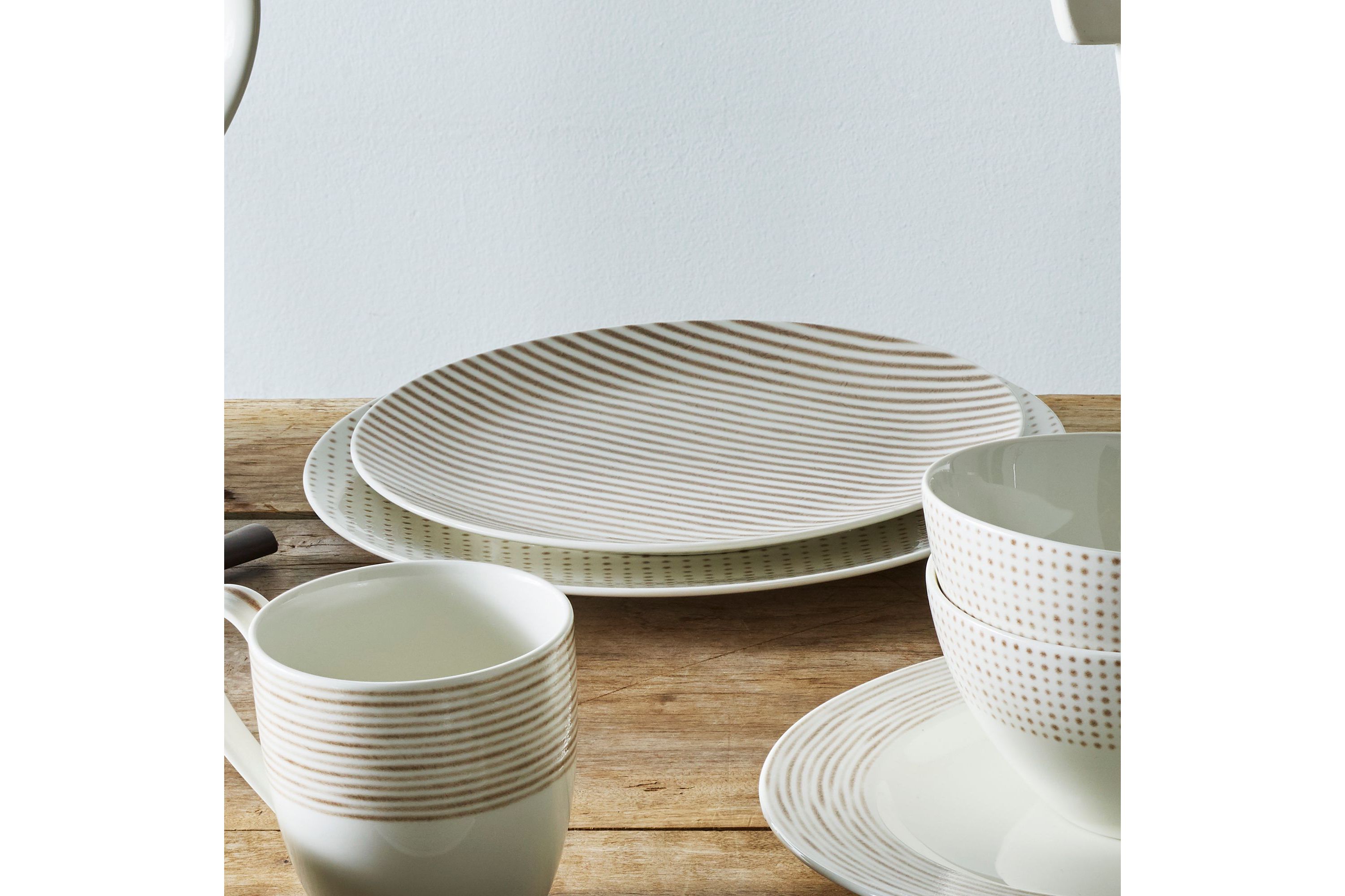 Hammock Set Of 4 Coupe Salad Plates - Stripes, 9-1/2"