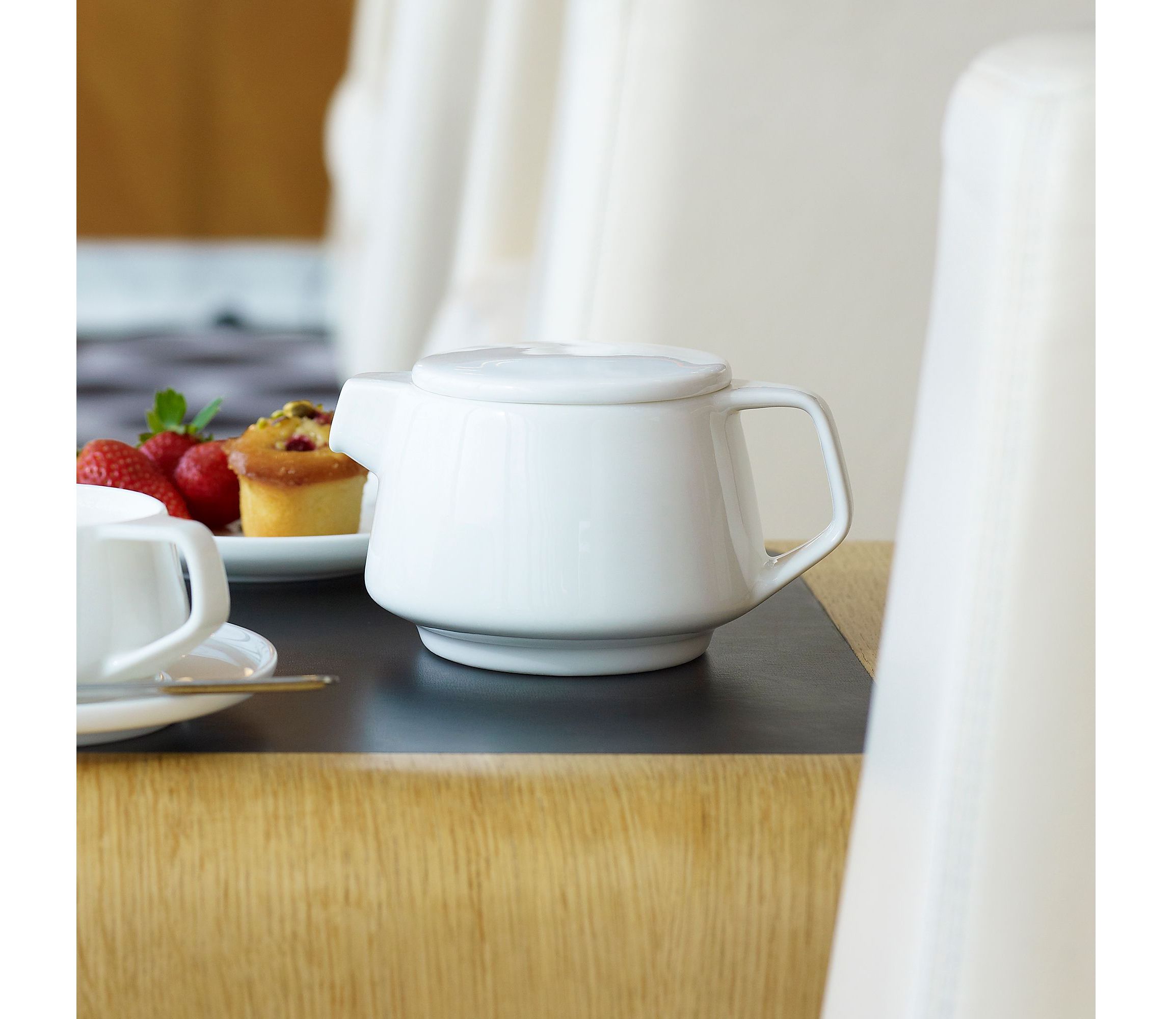 Marc Newson Tea Pot, 15 Oz.