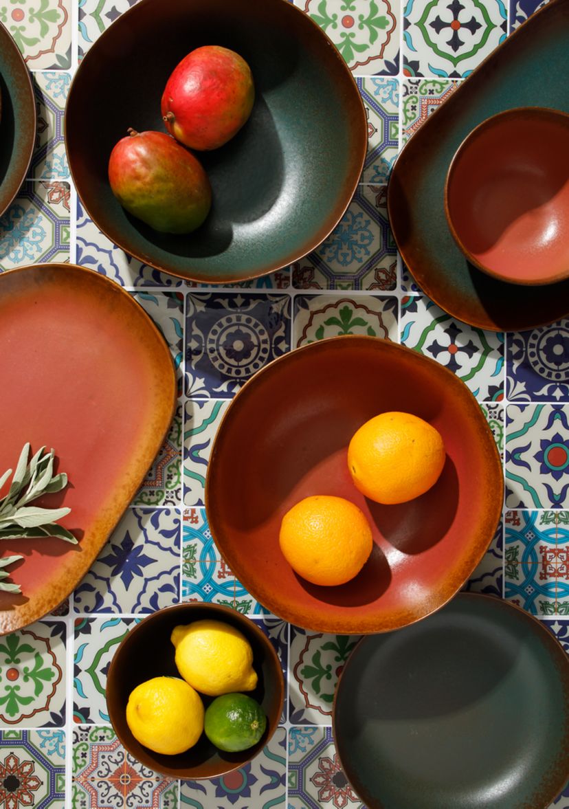  Palermo Sun Reactive Glaze Dinnerware Agave Green 2-Piece Serving Set 