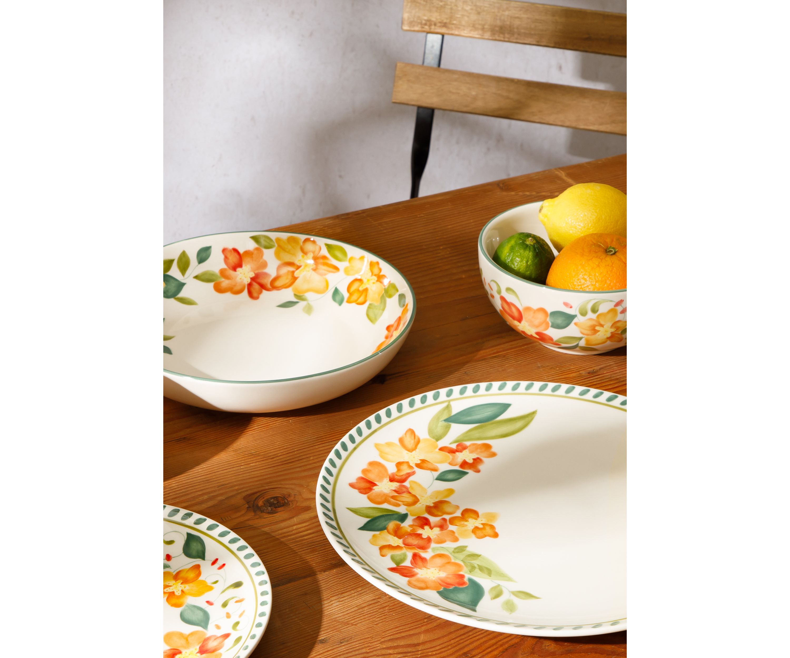  Cassia Bud Handpainted 9" Dinner Bowl 