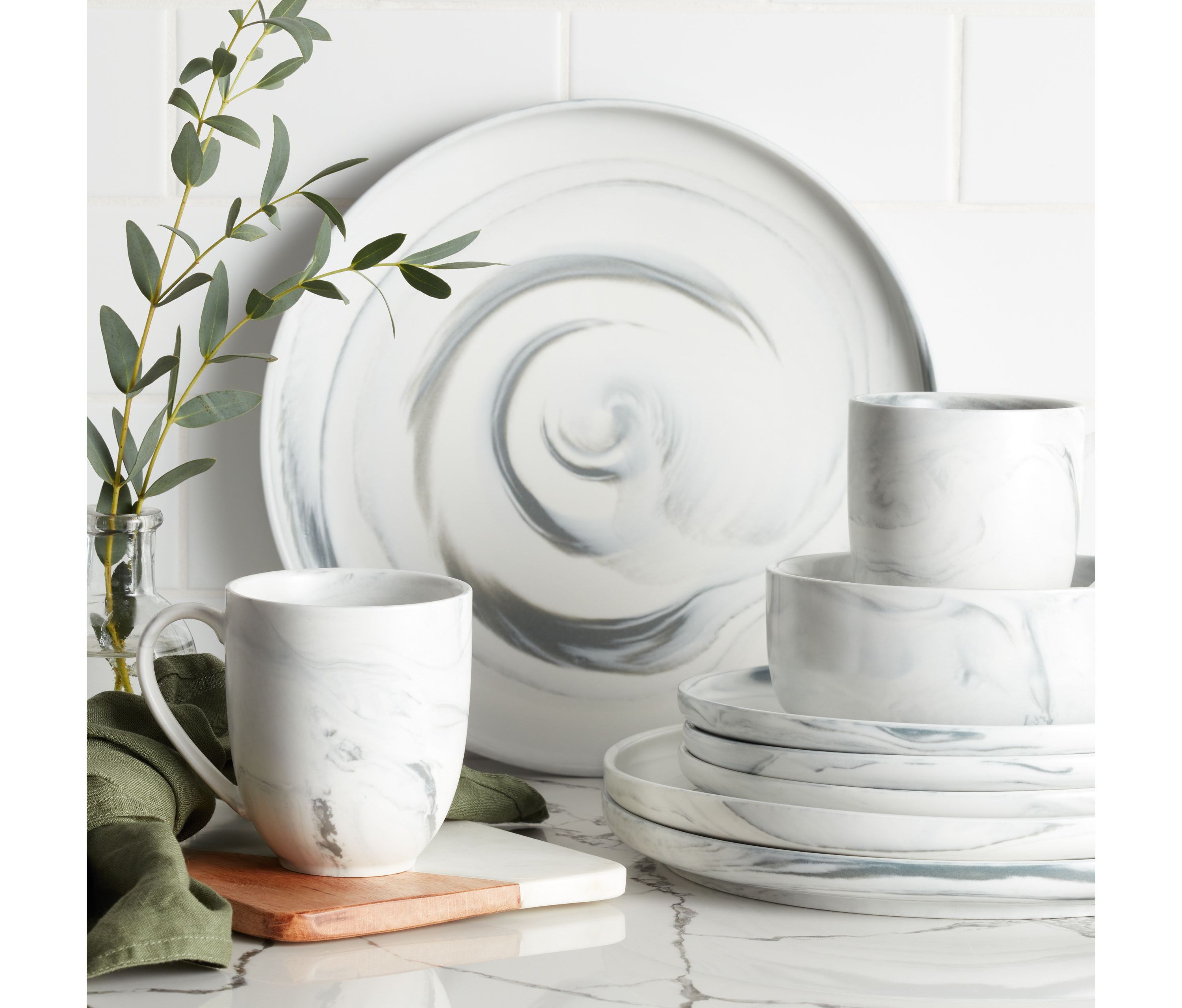 Brighton 32 pcs Dinnerware Set