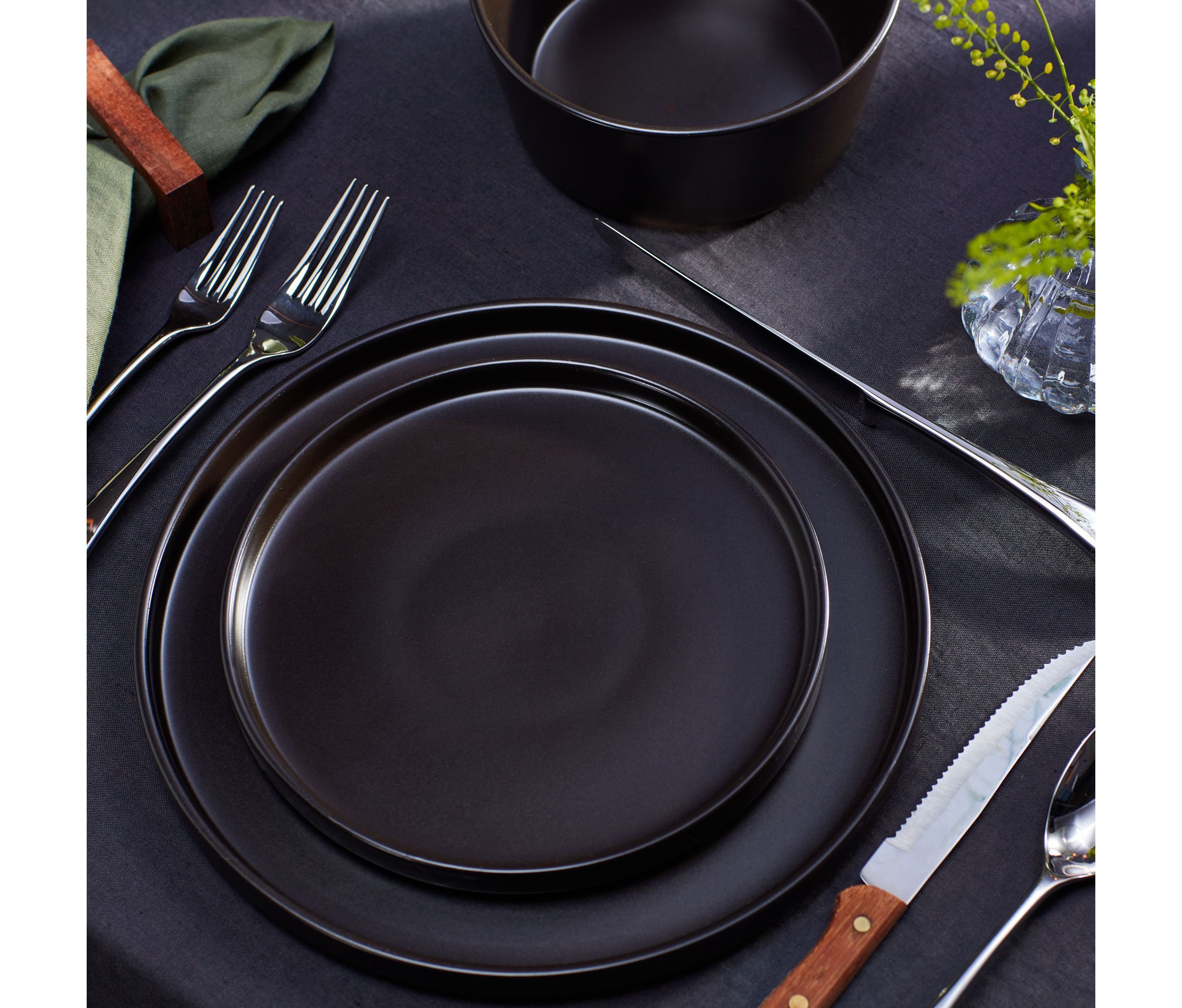 Celina 32 pcs Dinnerware Set