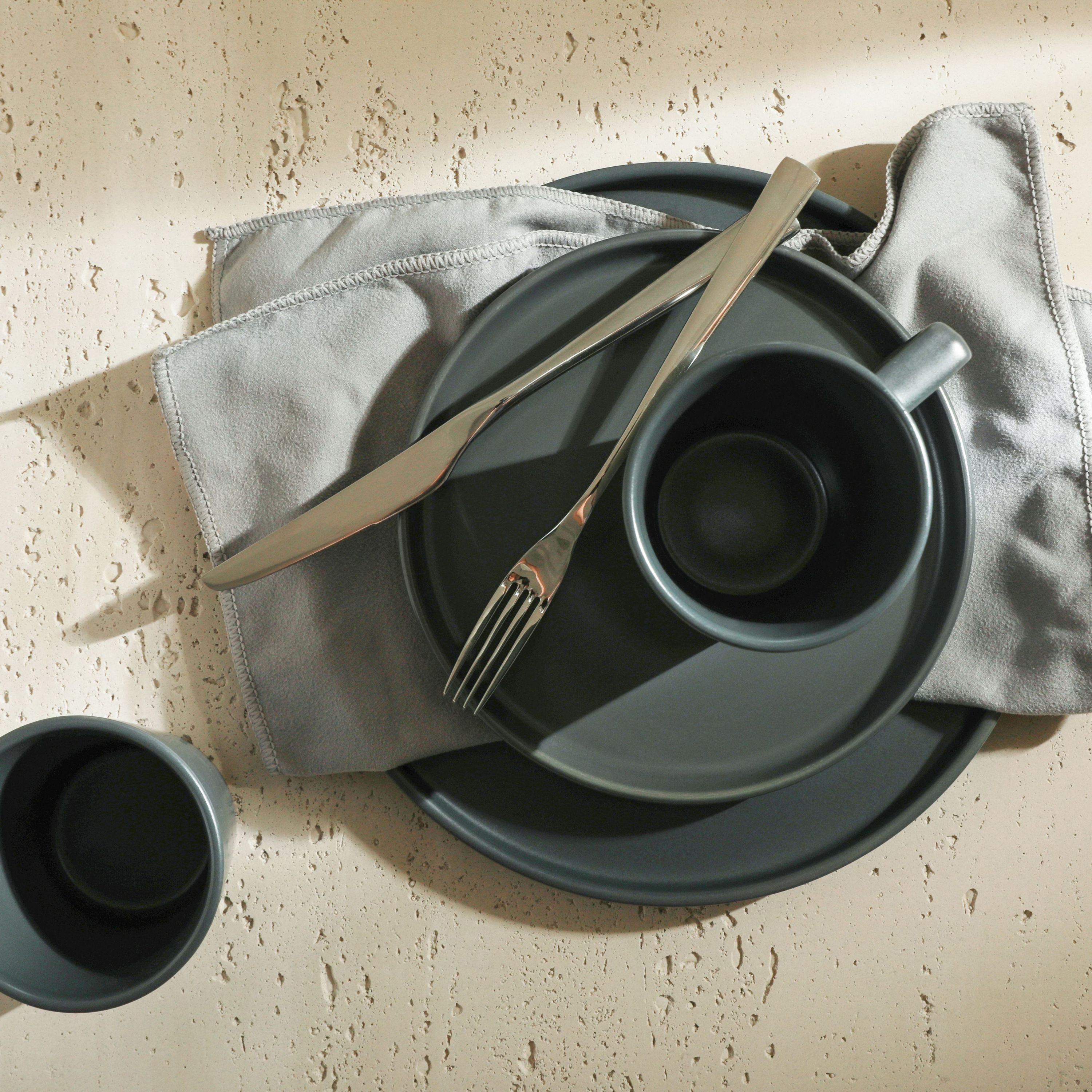Celina 16 pcs Dinnerware Set