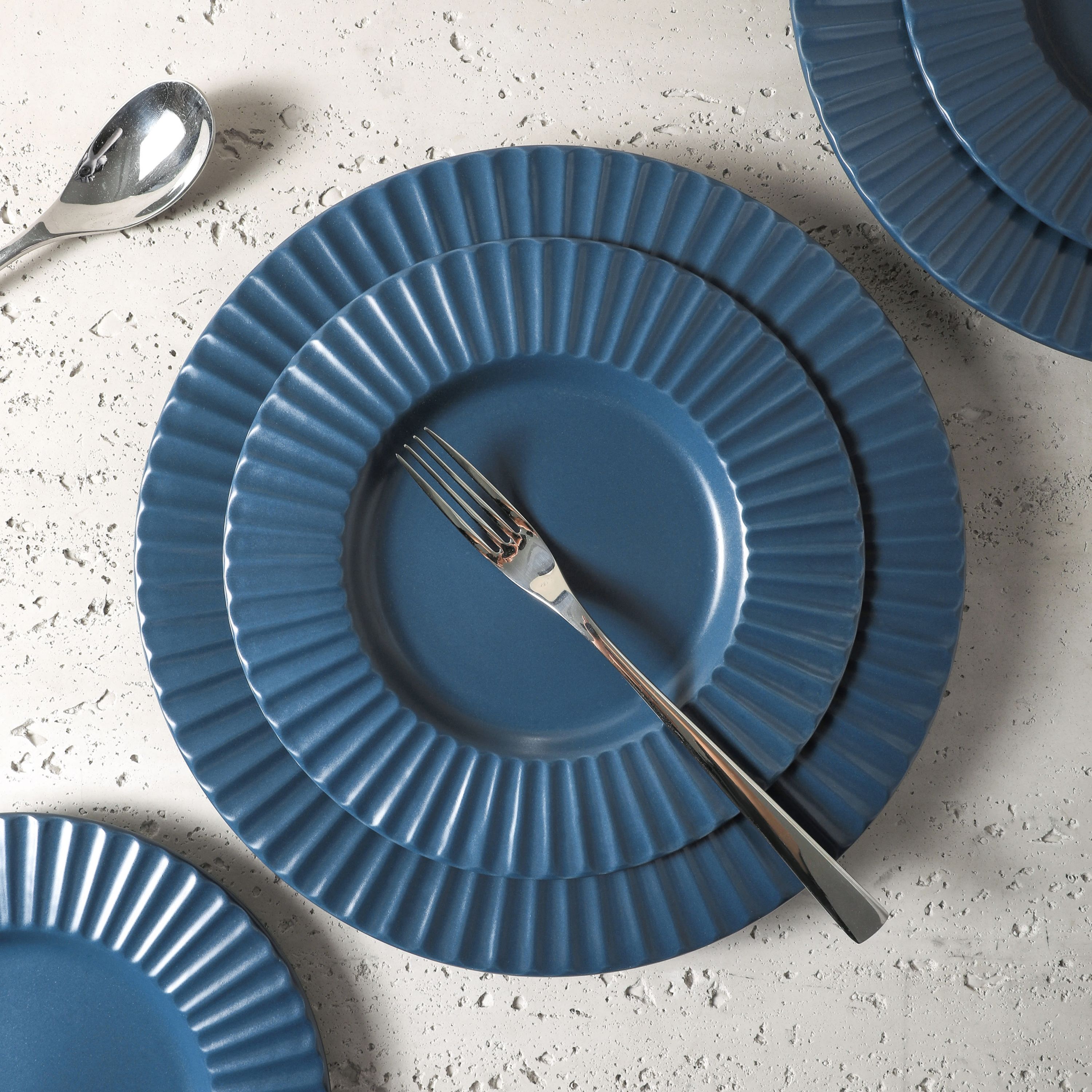 Lusso 32 pcs Dinnerware Set