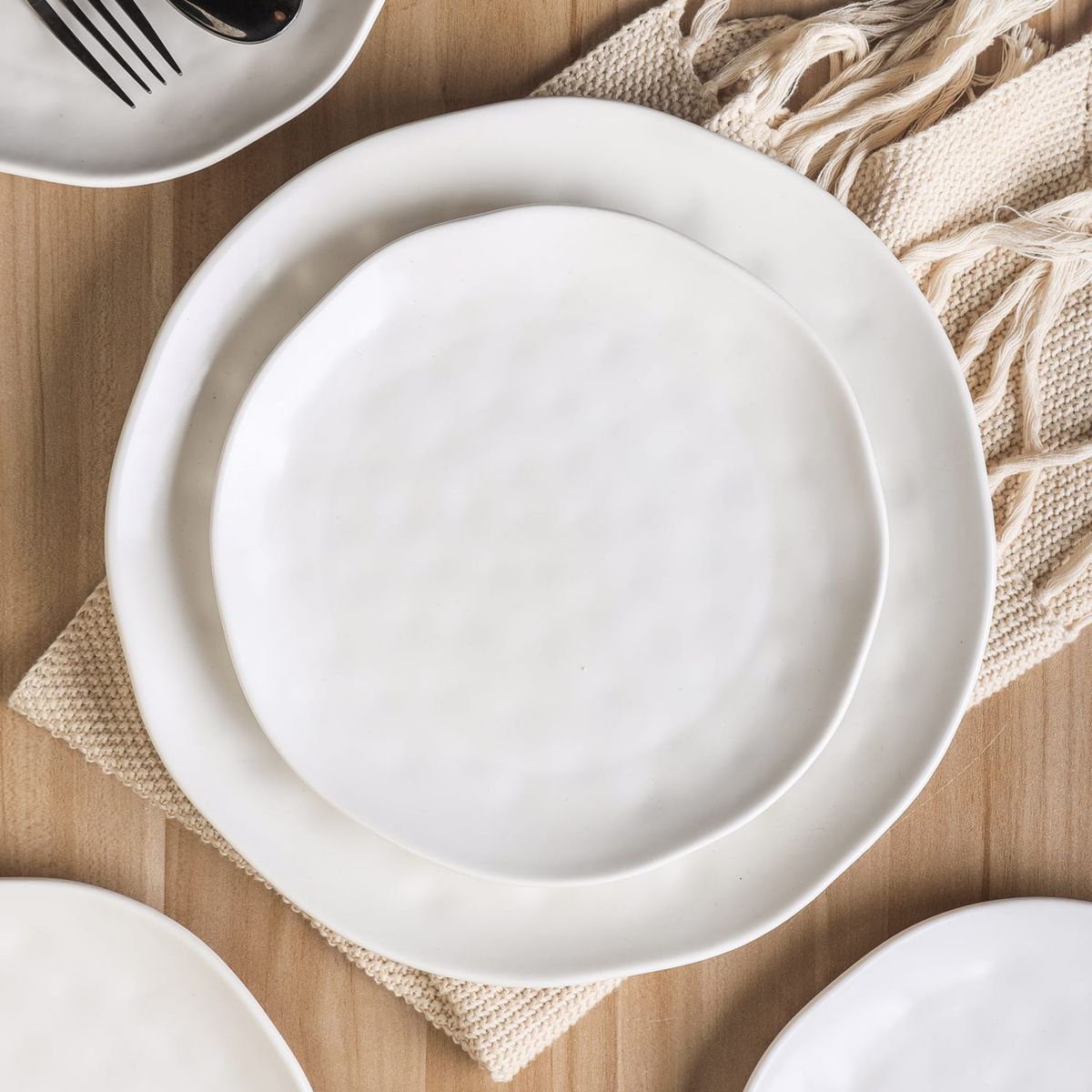 Ivy 24 pcs Dinnerware Set