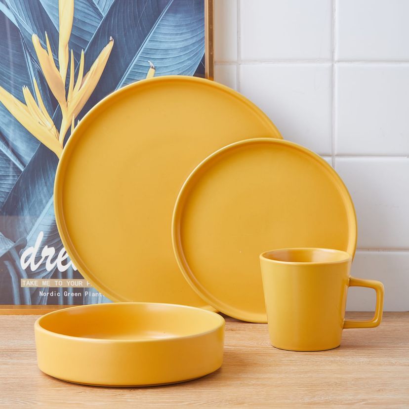 Cleo 32 pcs Dinnerware Set