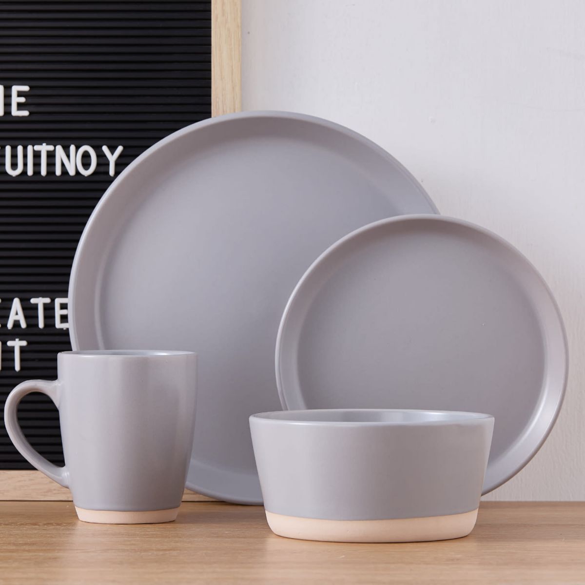 Jules 32 pcs Dinnerware Set