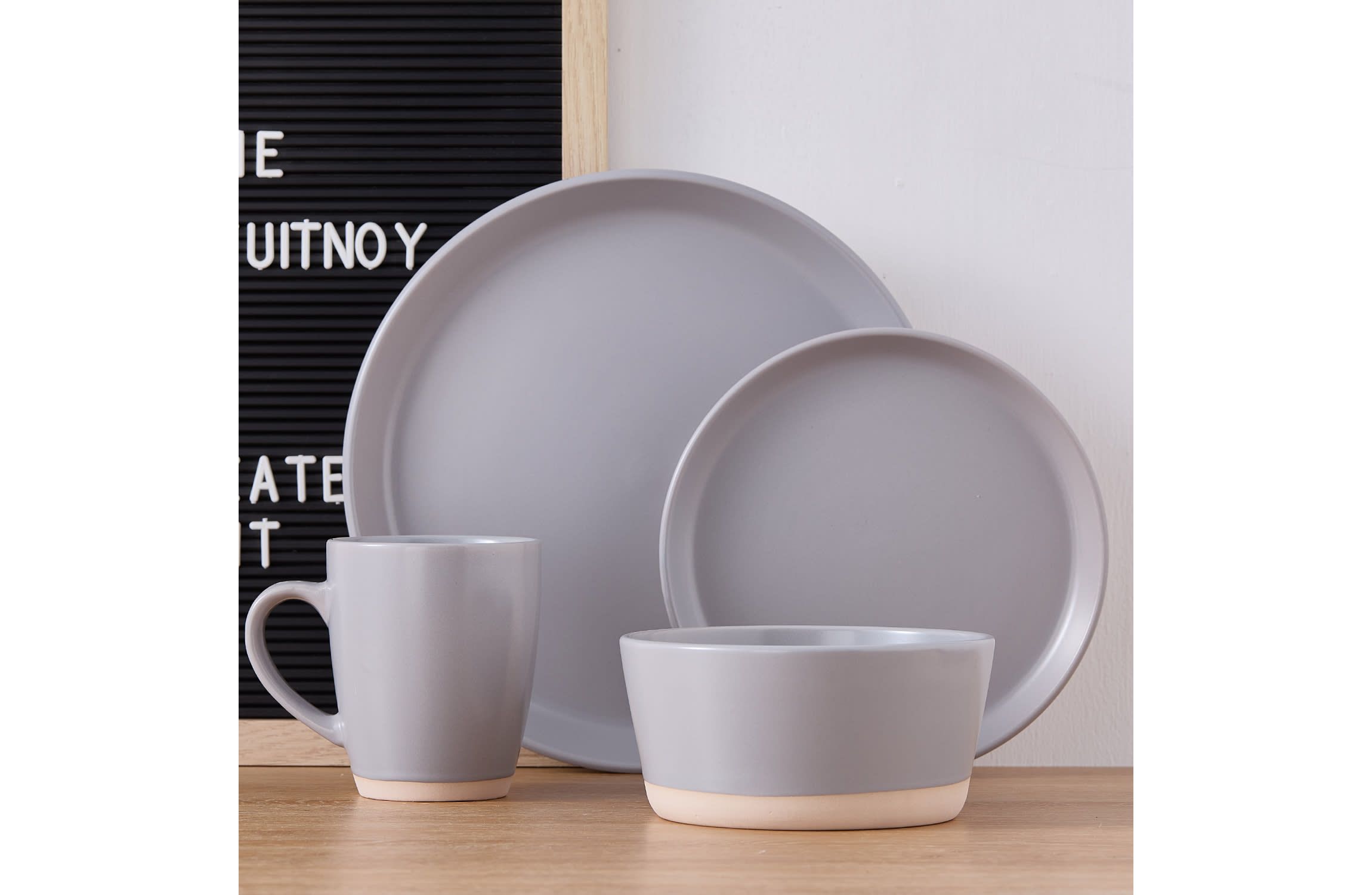 Jules 32 pcs Dinnerware Set