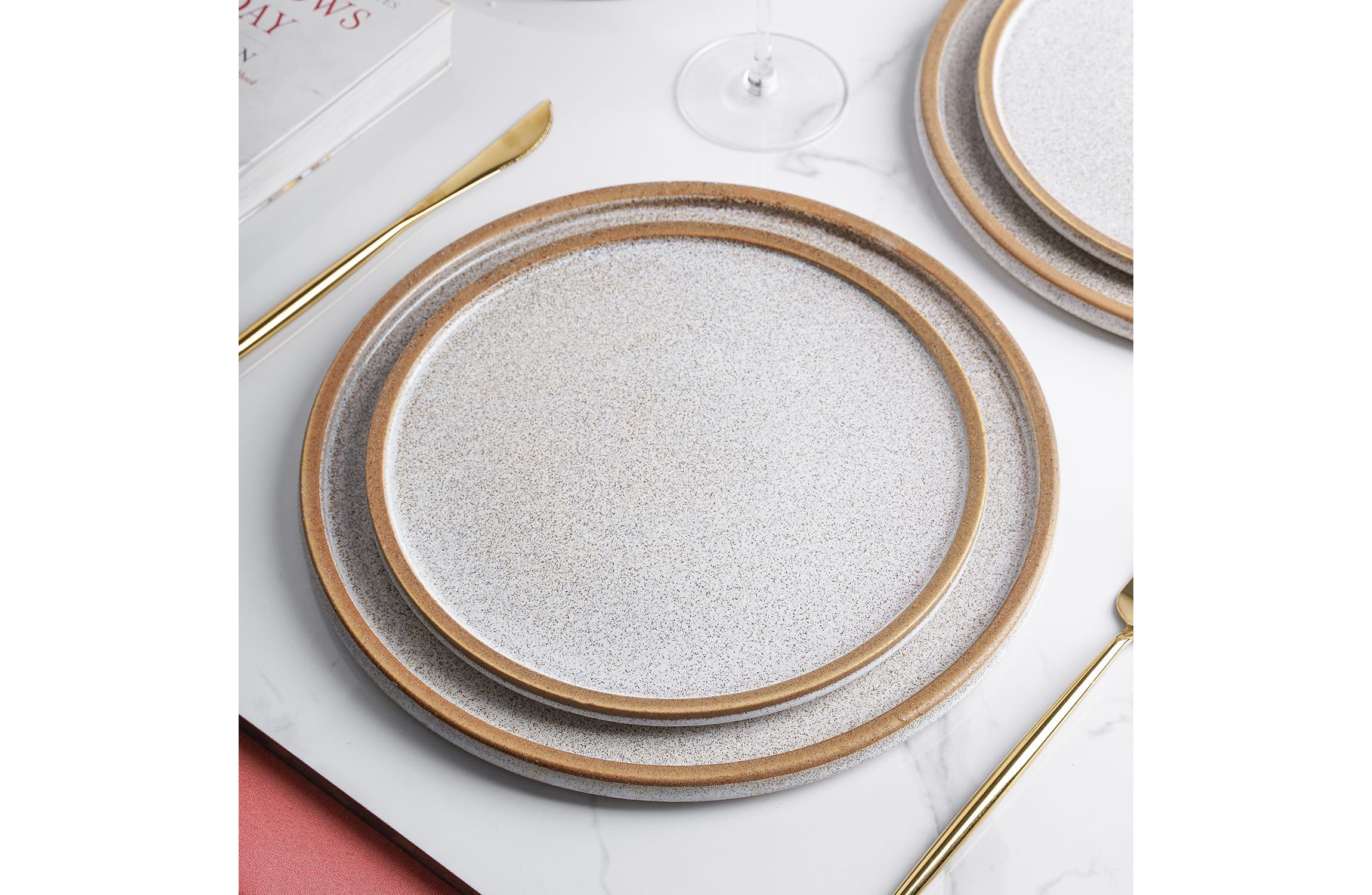 Vince 16 pcs Dinnerware Set