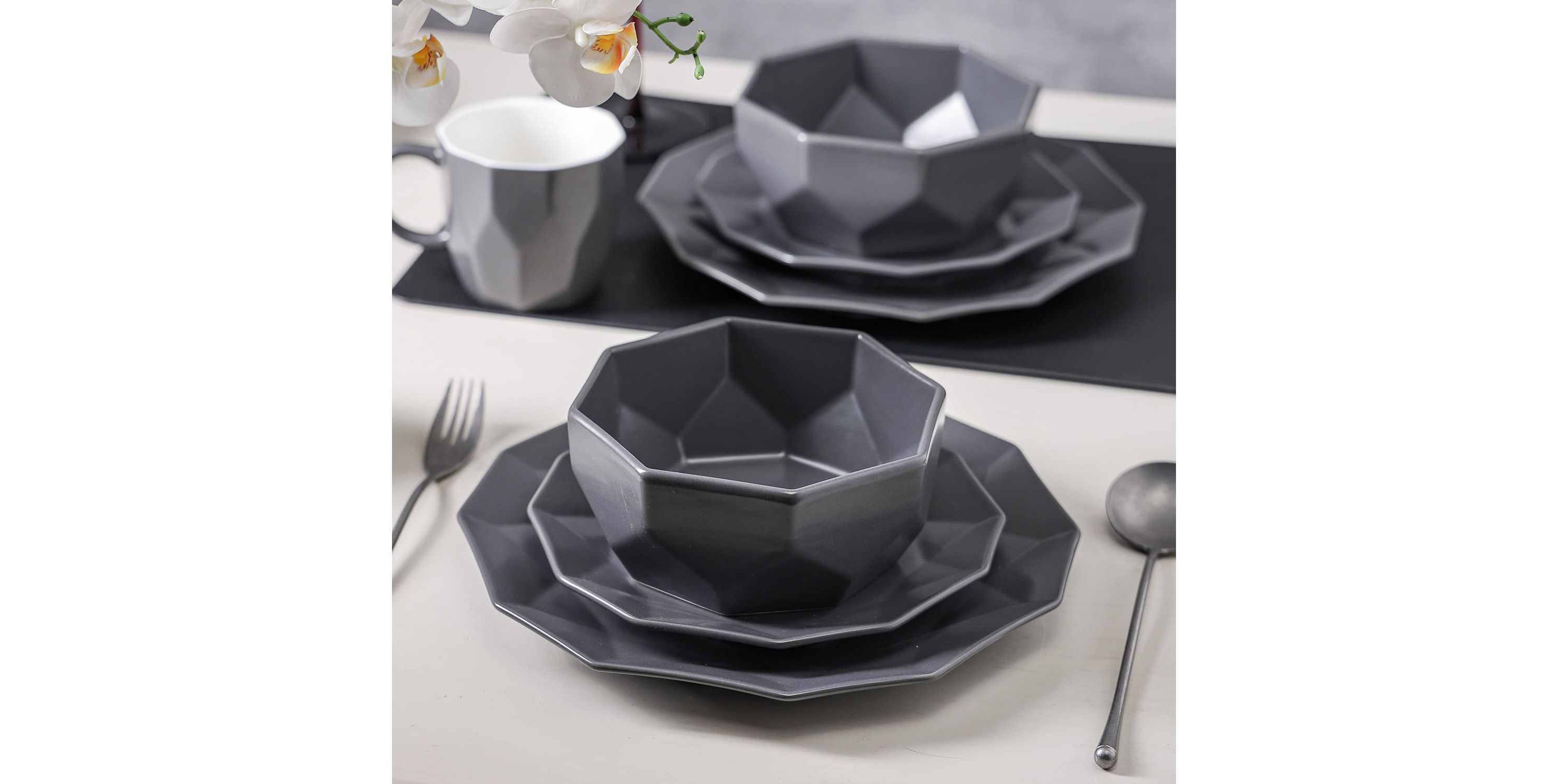 Jamie 32 pcs Dinnerware Set