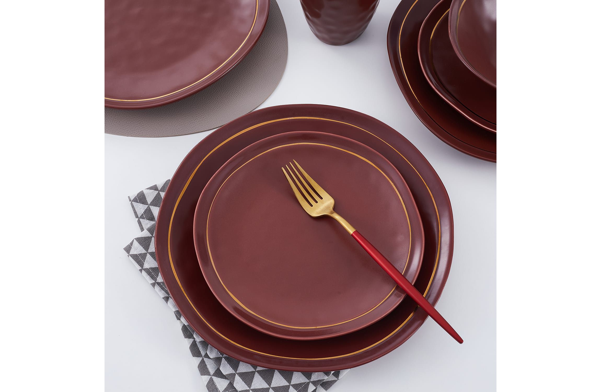 Clara 16 pcs Dinnerware Set