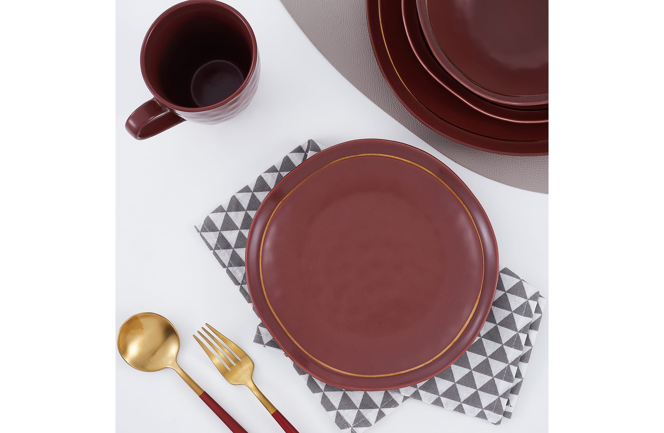 Clara 16 pcs Dinnerware Set