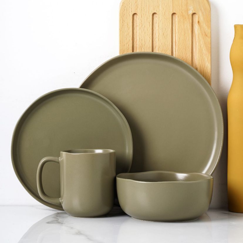 Tom 32 pcs Dinnerware Set