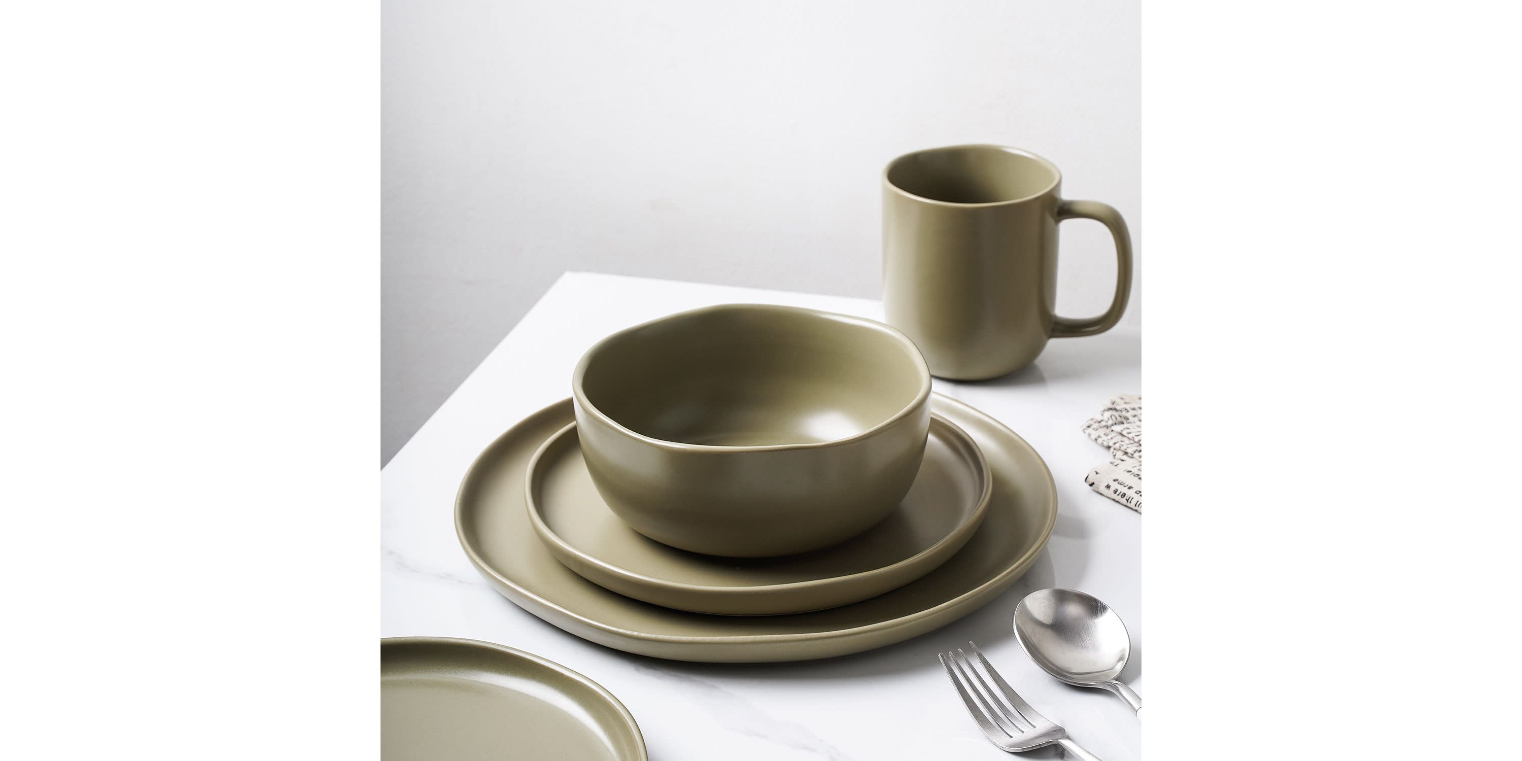 Tom 32 pcs Dinnerware Set