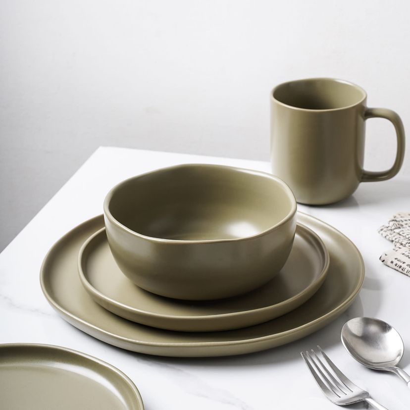 Tom 32 pcs Dinnerware Set
