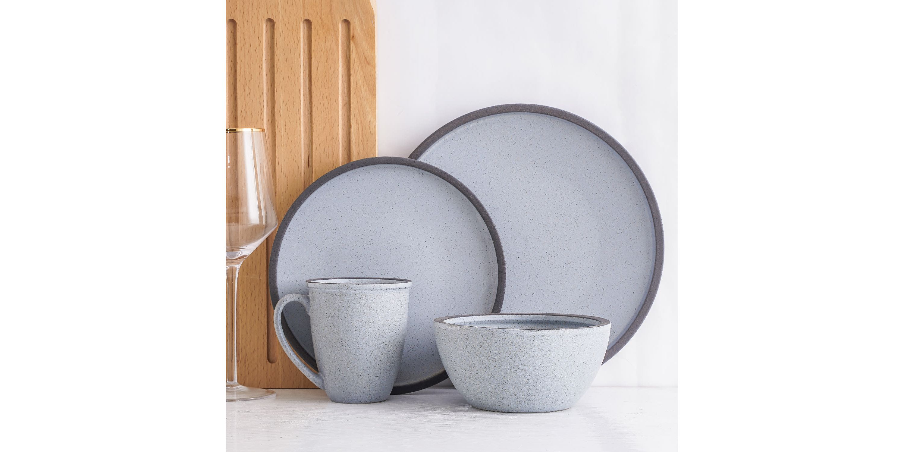 Tina 16 pcs Dinnerware Set