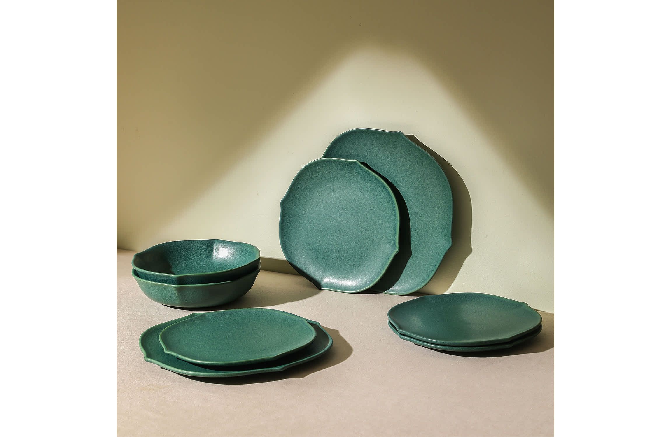 Baskerville 24 pcs Dinnerware Set