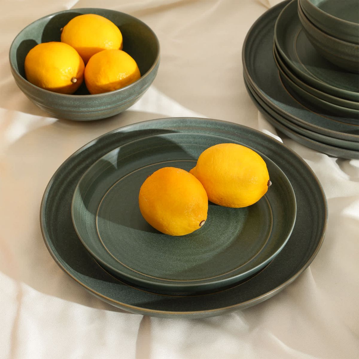 Elio 12 pcs Dinnerware Set