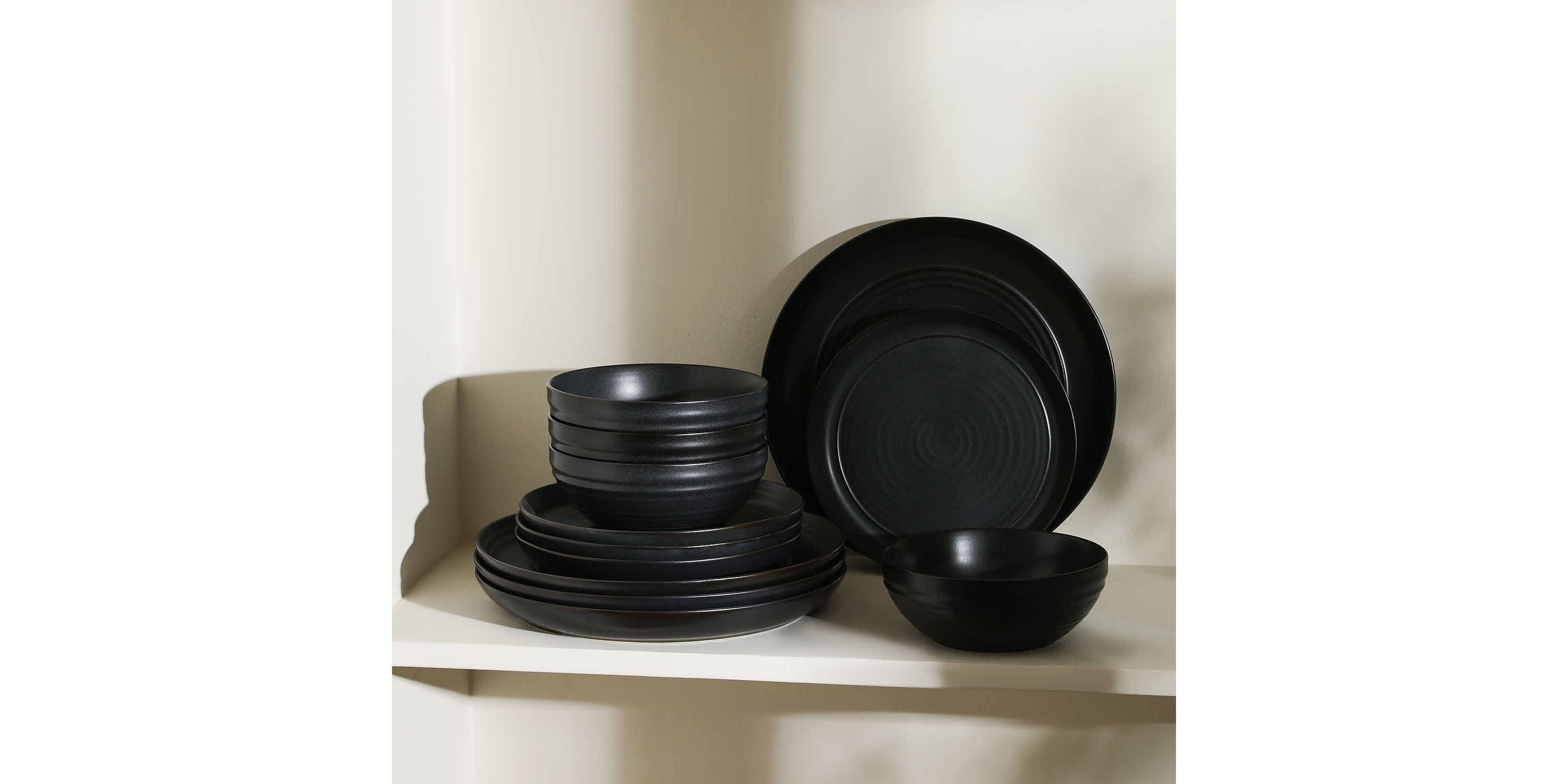 Elio 24 pcs Dinnerware Set