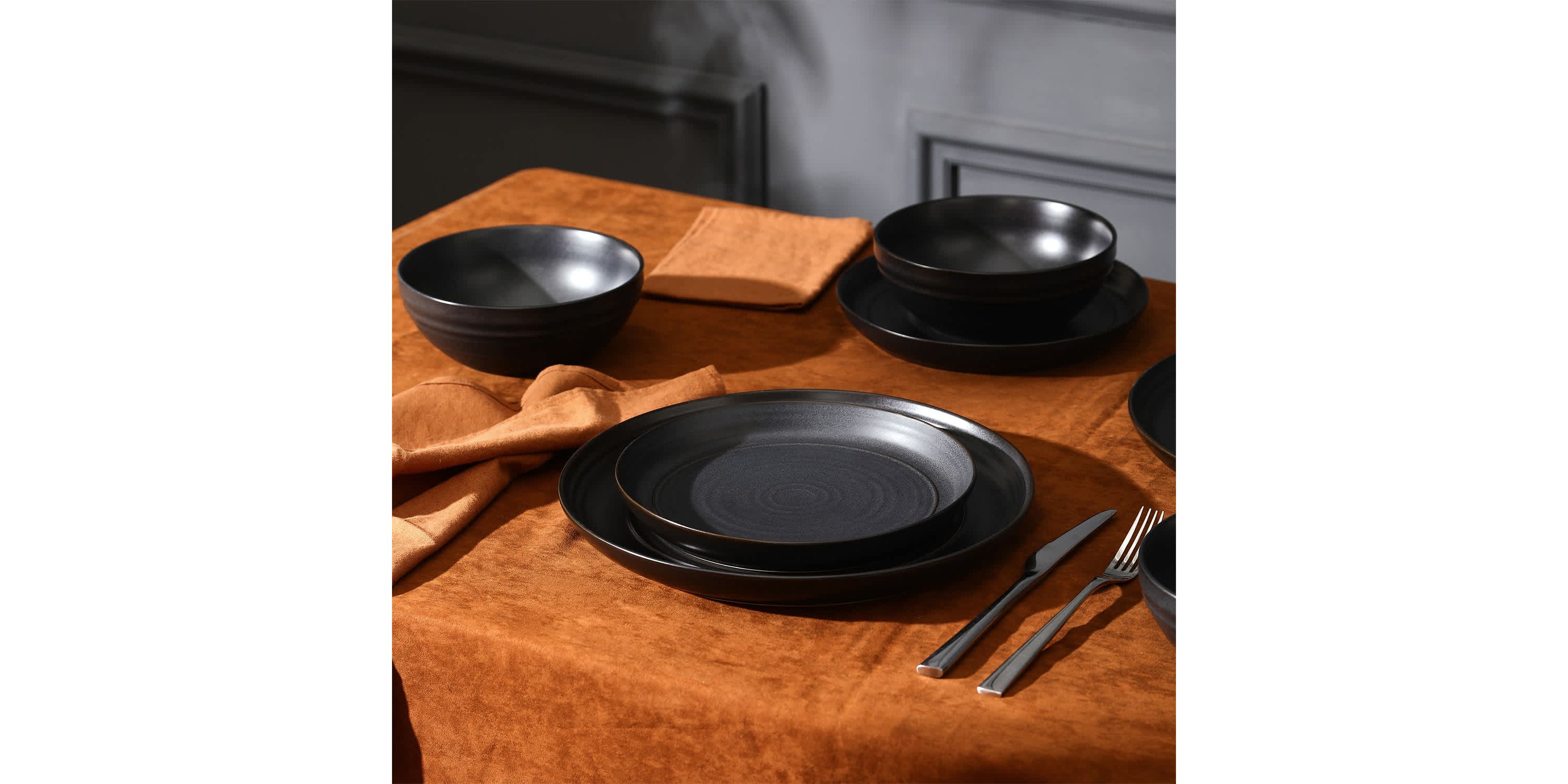 Elio 24 pcs Dinnerware Set