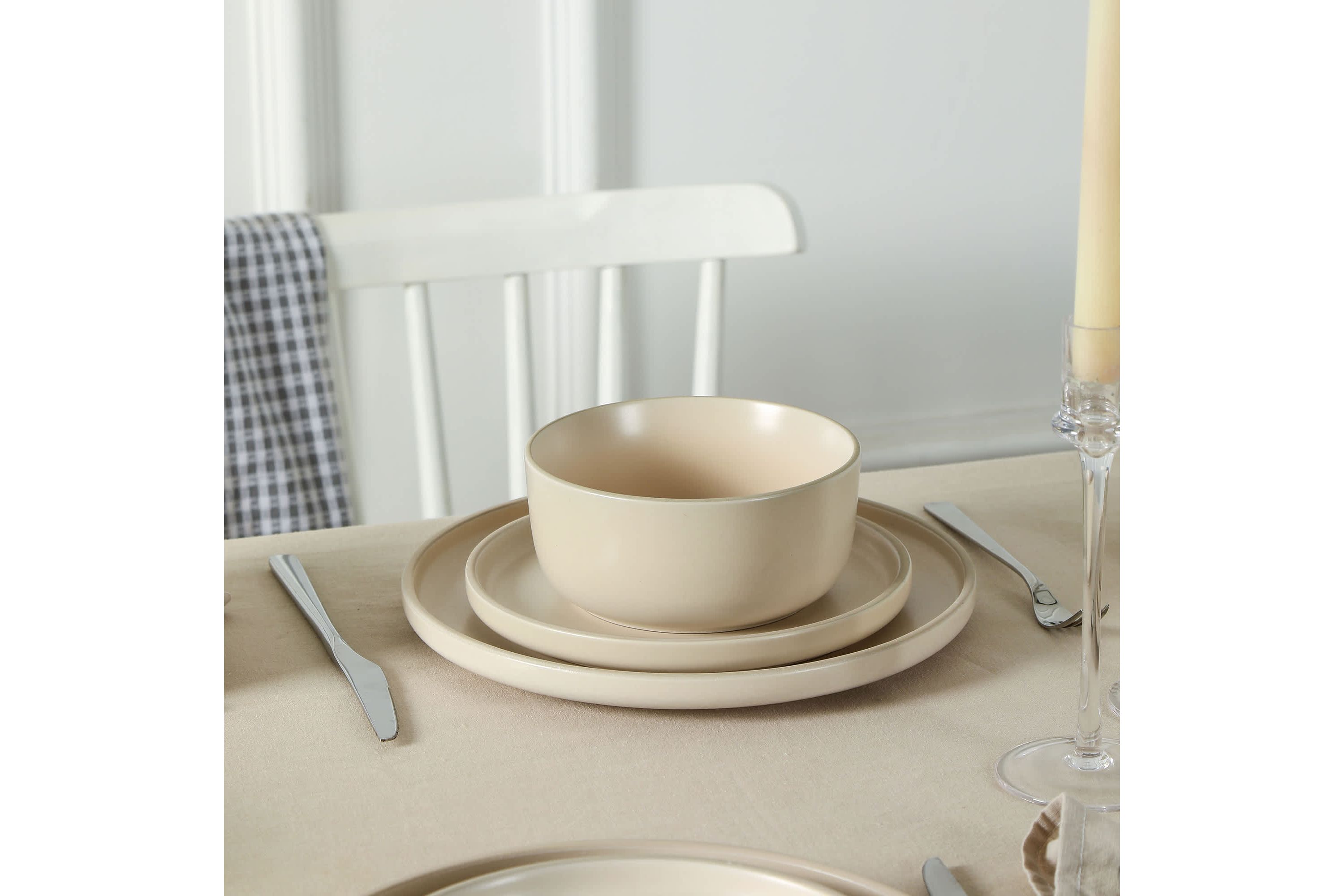 Capri 24 pcs Dinnerware Set