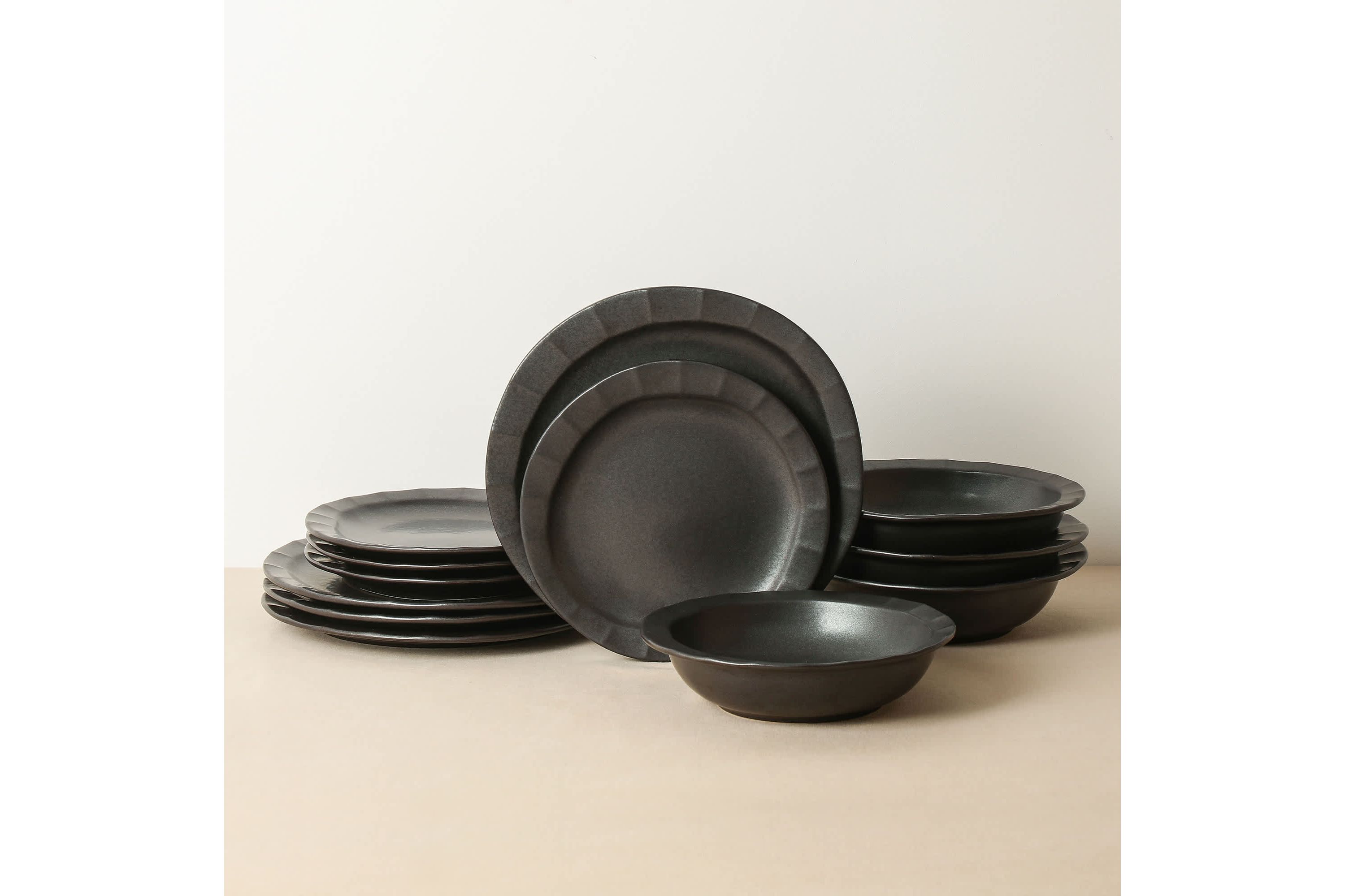 Akoya 12 pcs Dinnerware Set