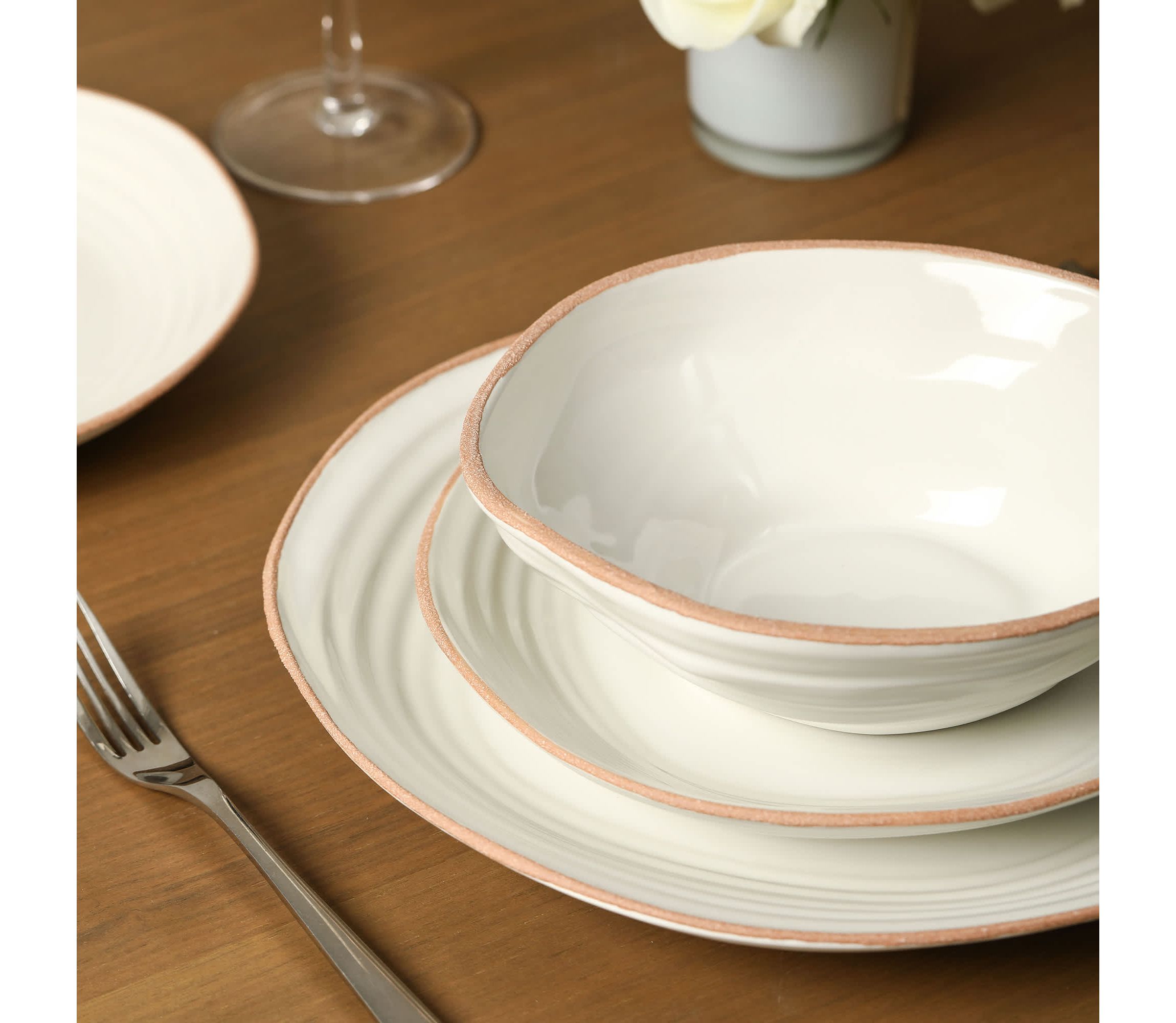 Lagoon 24 pcs Dinnerware Set