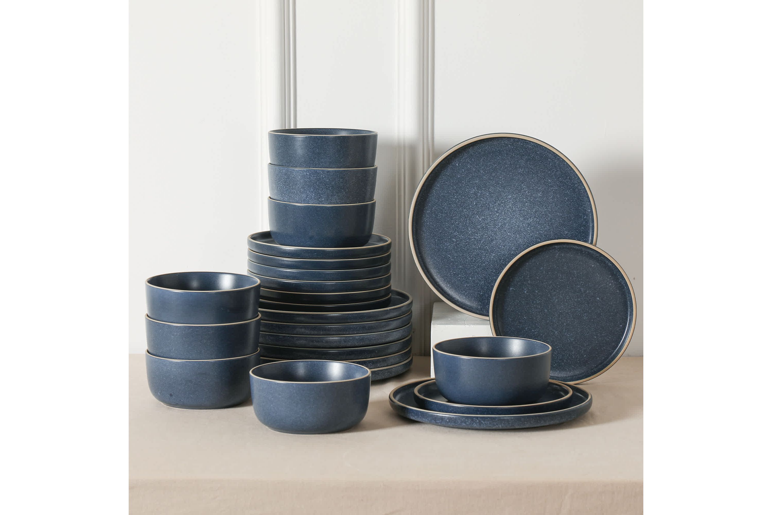 Amber 12 pcs Dinnerware Set