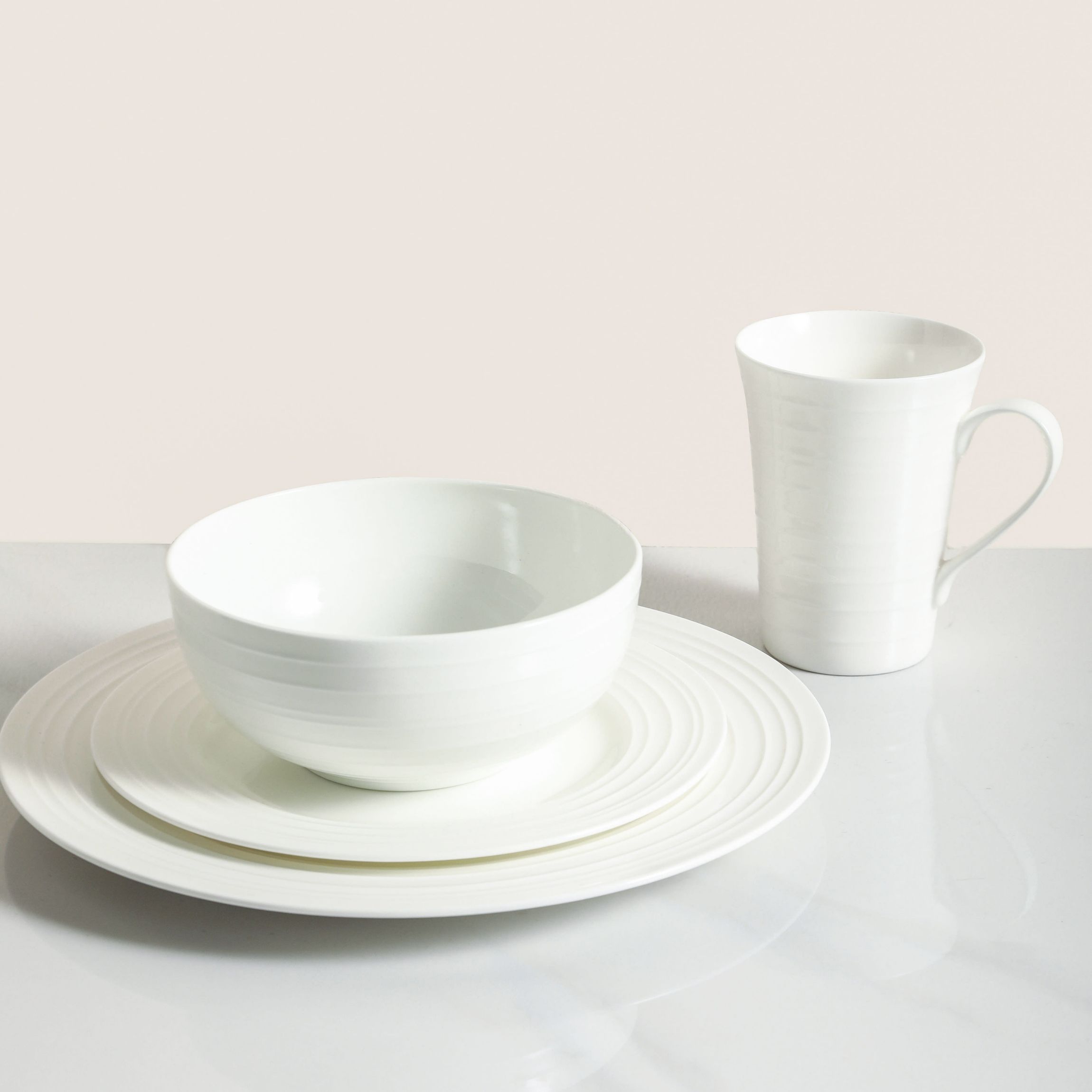 Eleanor 16 pcs Dinnerware Set