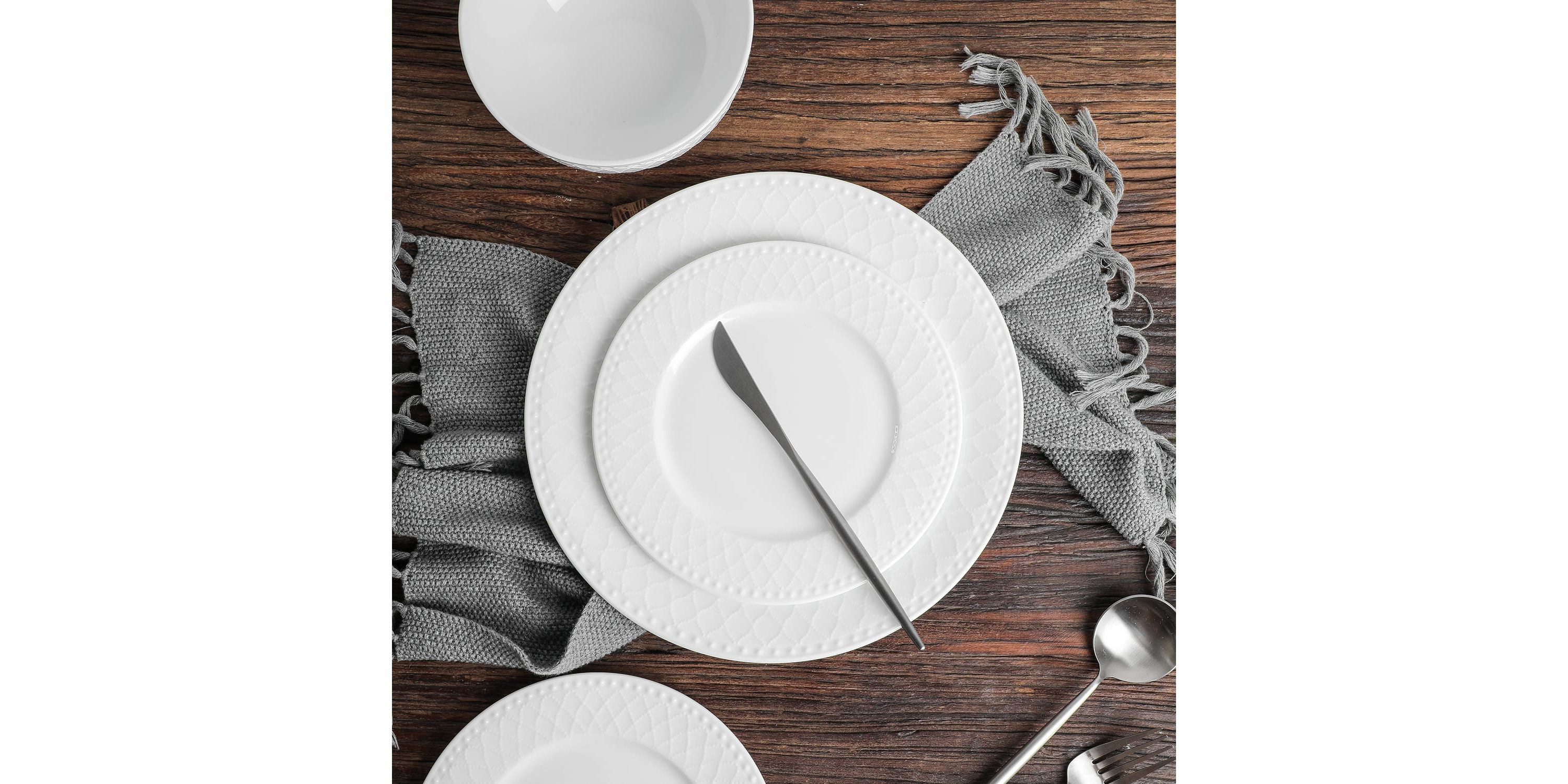 Alexandria 16 pcs Dinnerware Set