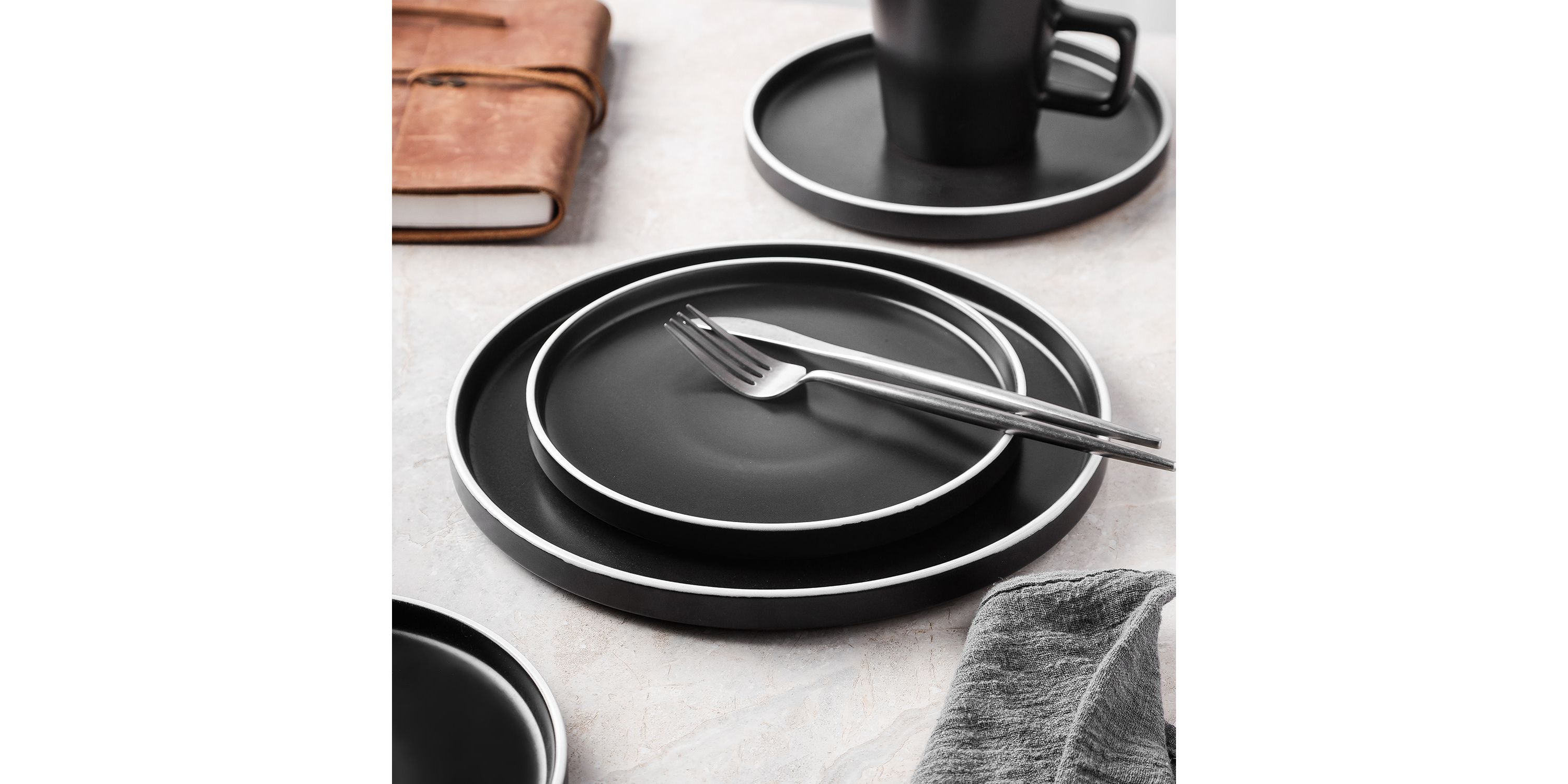 Allison Stoneware Dinnerware Set