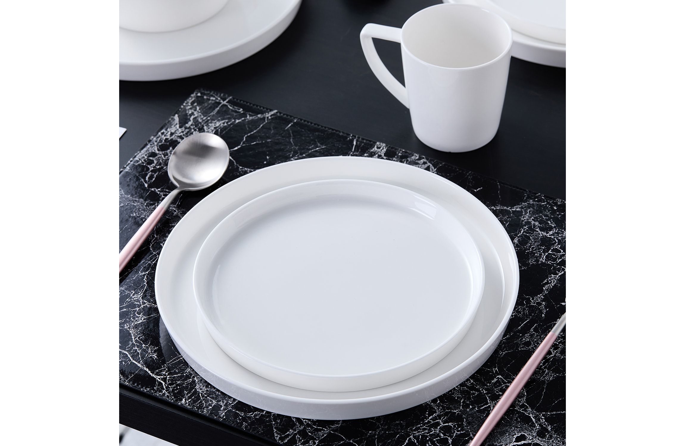 Madeline 32 pcs Dinnerware Set