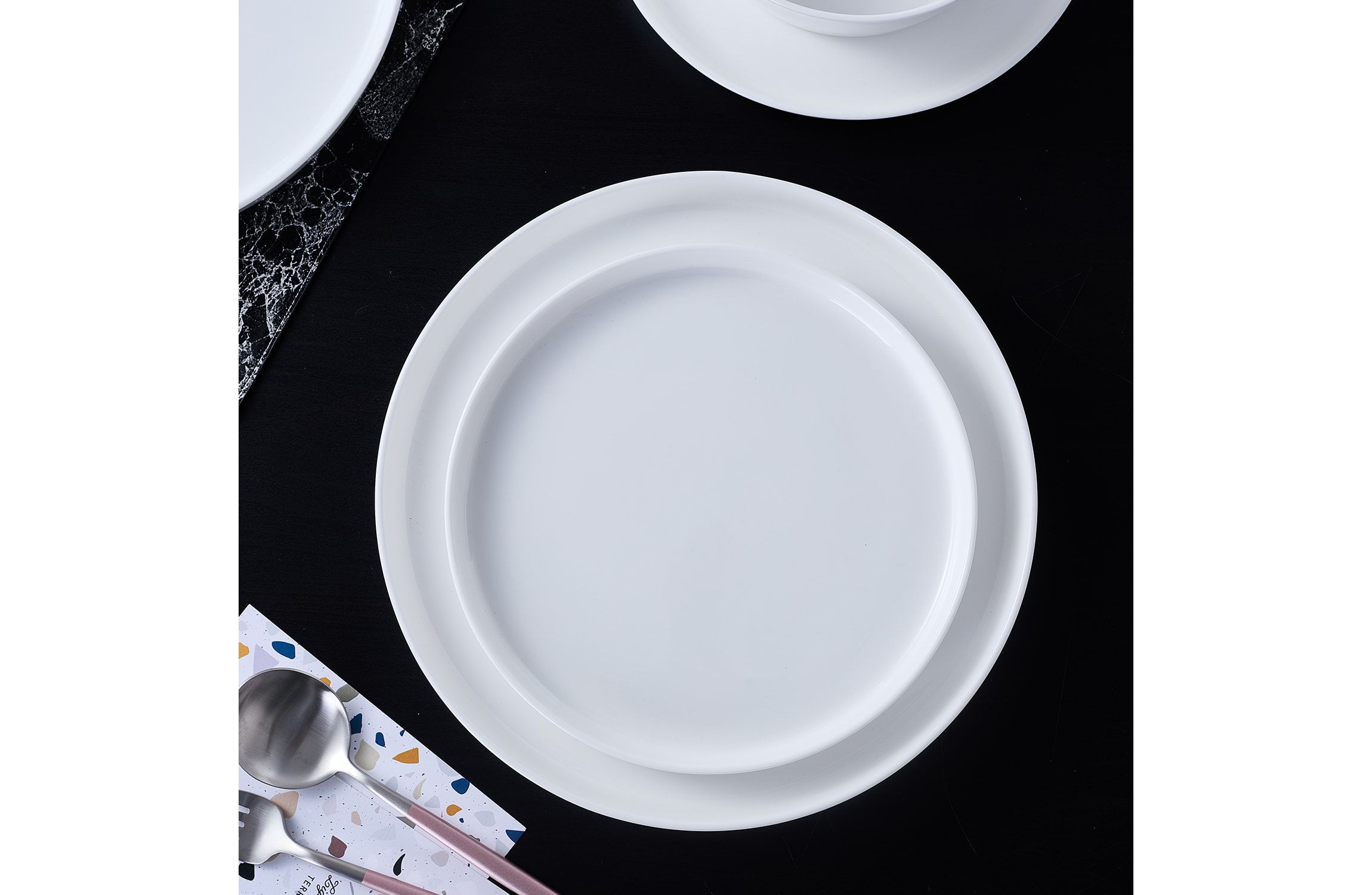 Madeline 32 pcs Dinnerware Set
