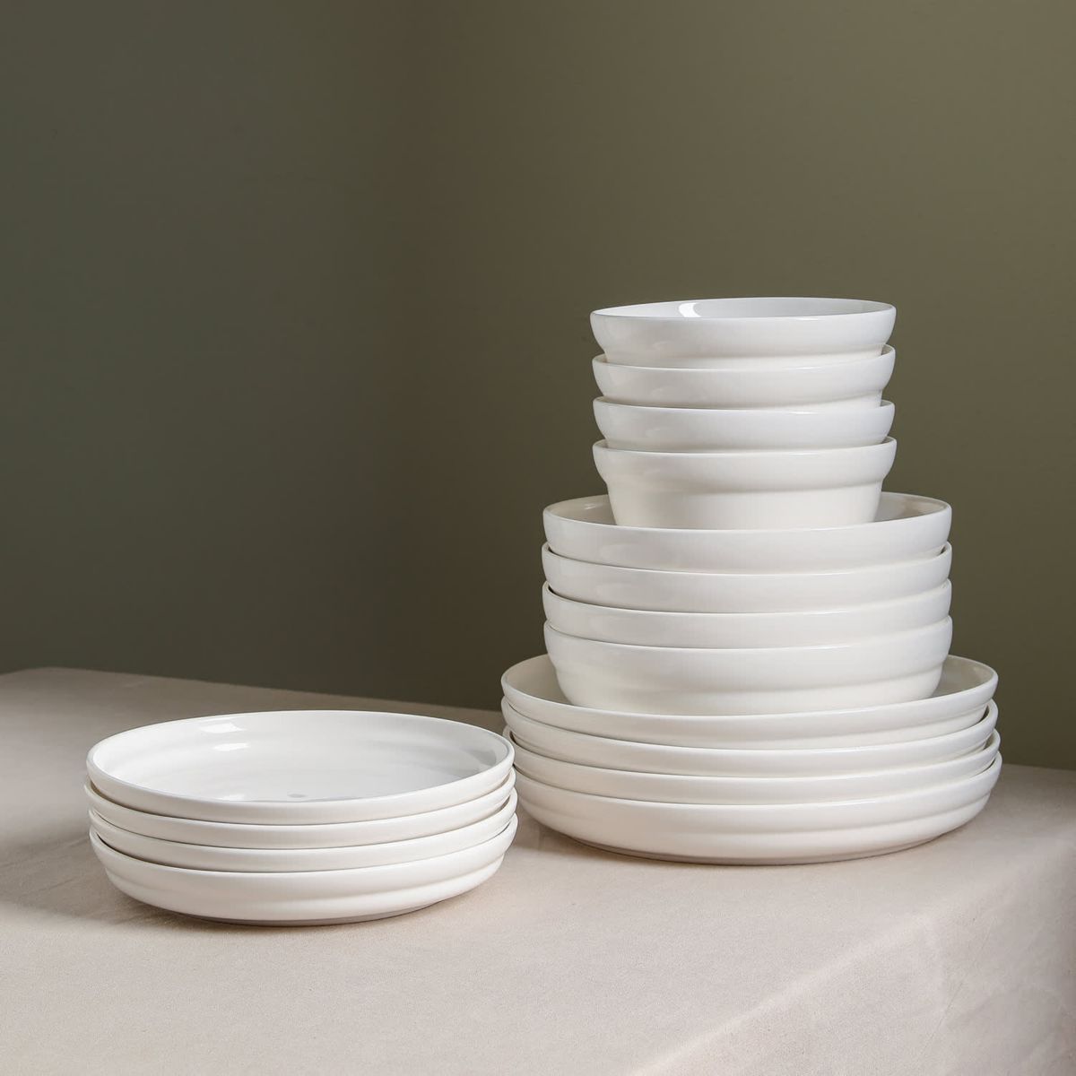 Virtuo 4 pcs Salad Plate Set