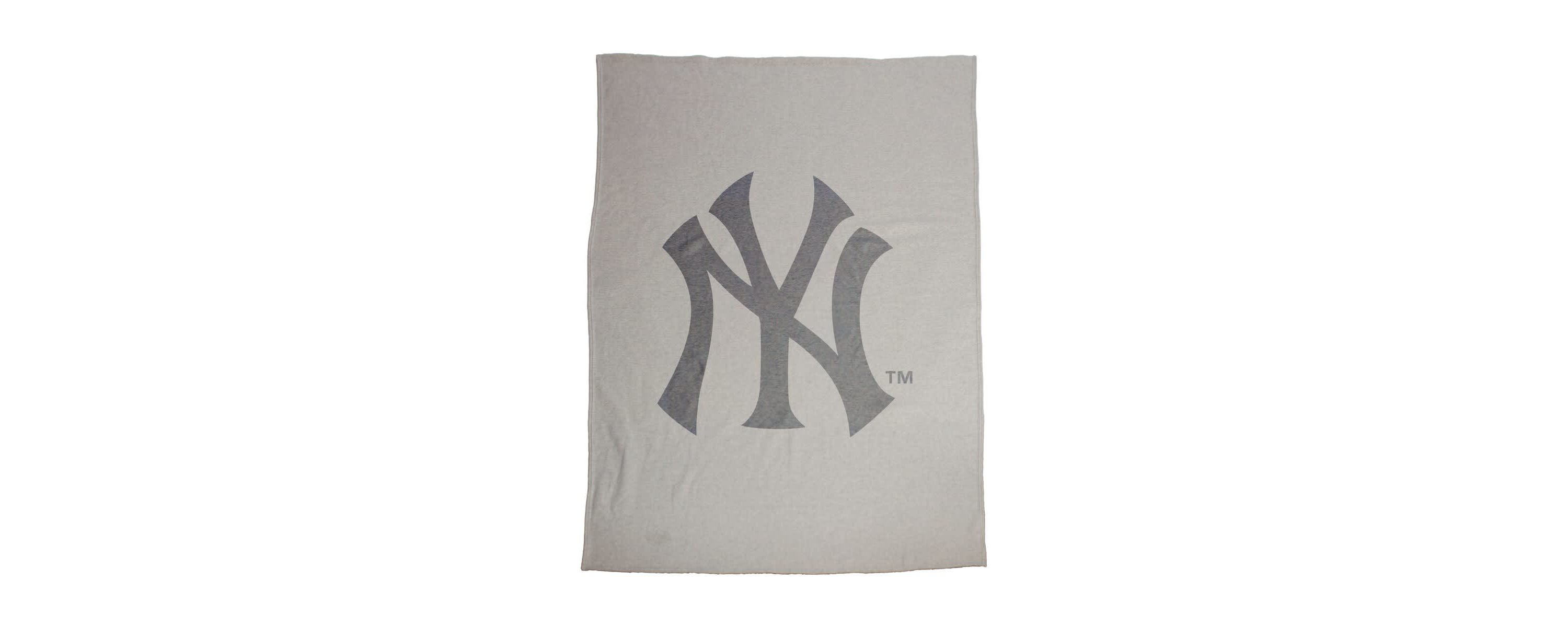 MLB New York Yankees 54" x 84" Sweatshirt Blanket
