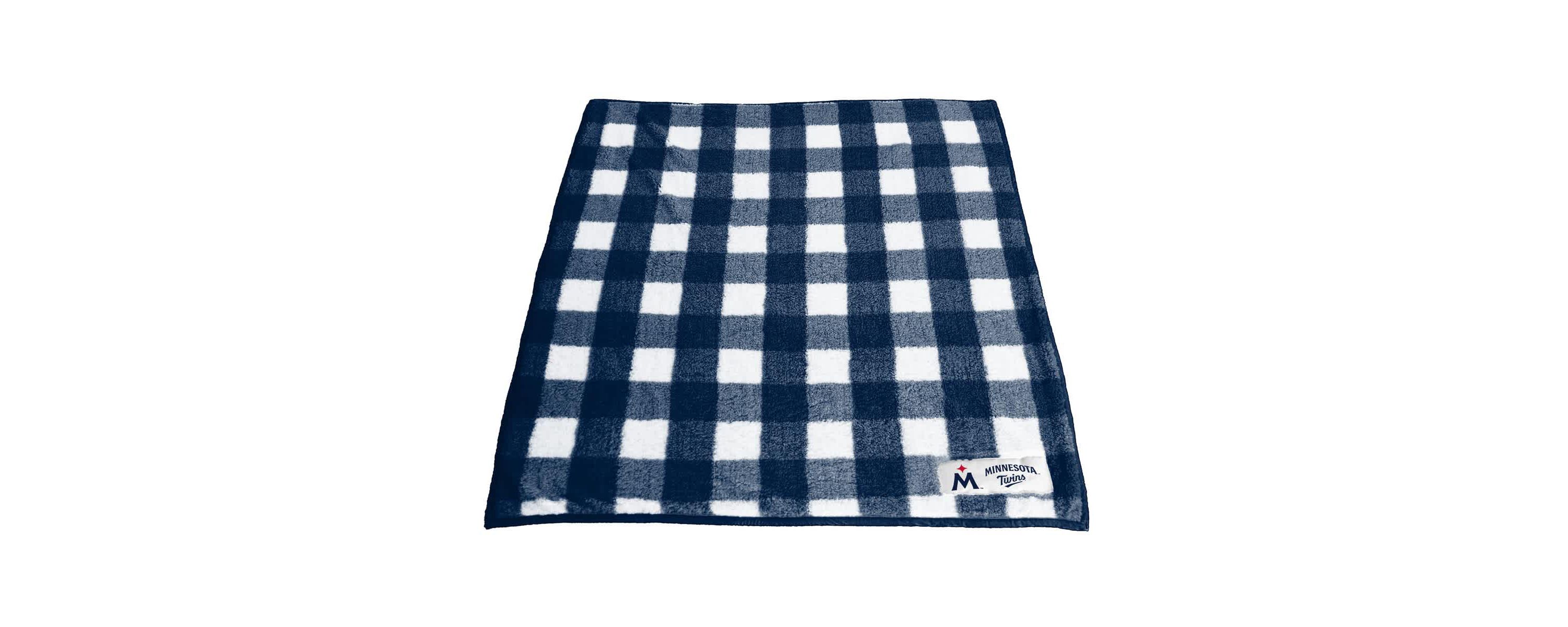 MLB Minnesota Twins 50 x 60 Buffalo Check Frosty Fleece Blanket